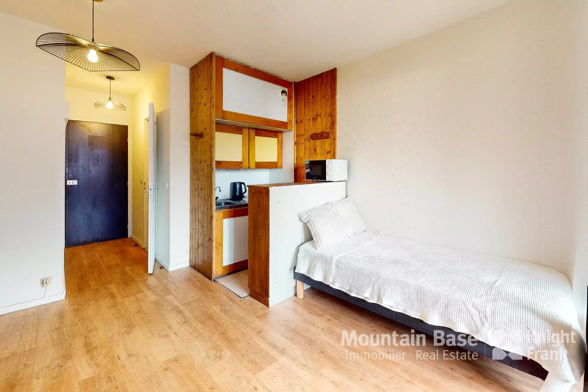 Photo of 4th floor studio apartment in Chamonix Sud with Mont Blanc views