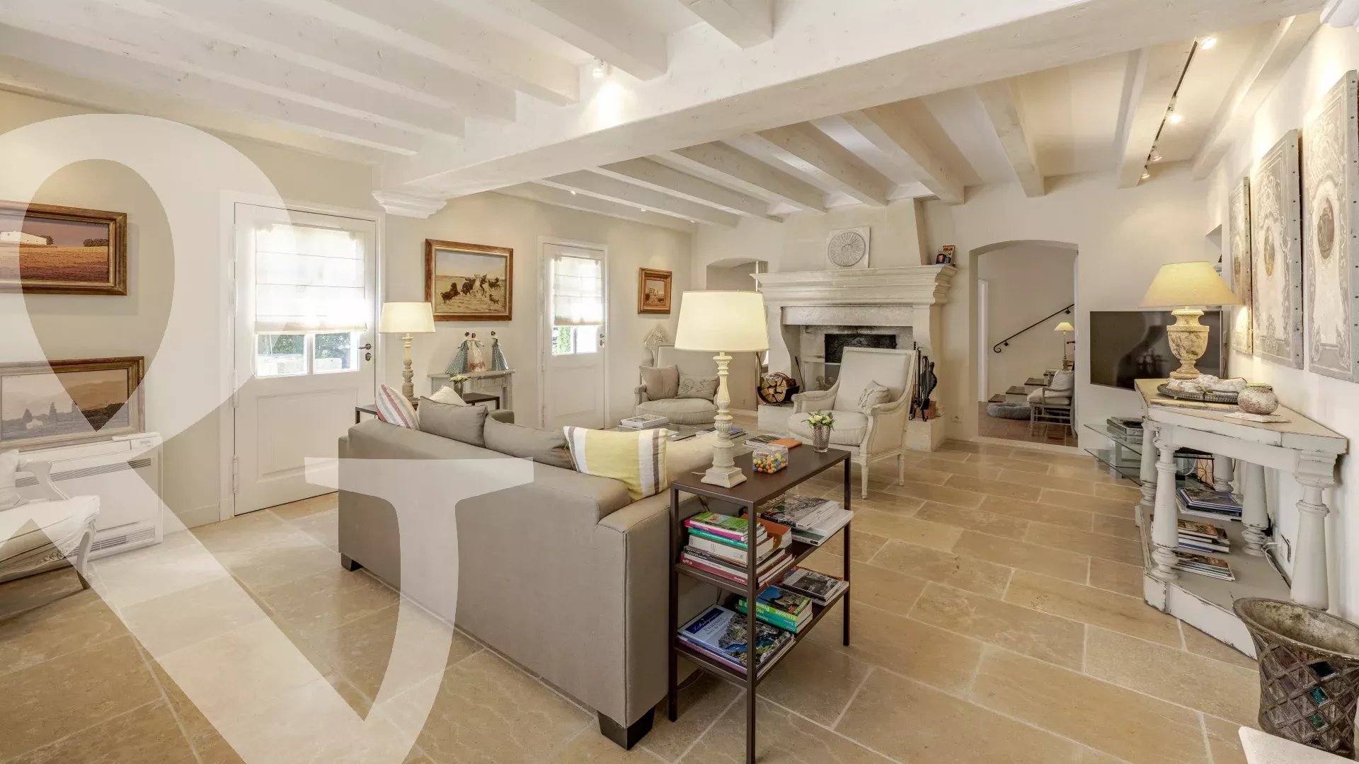 MAGNIFIQUE VUE SUR LES BAUX DE PROVENCE