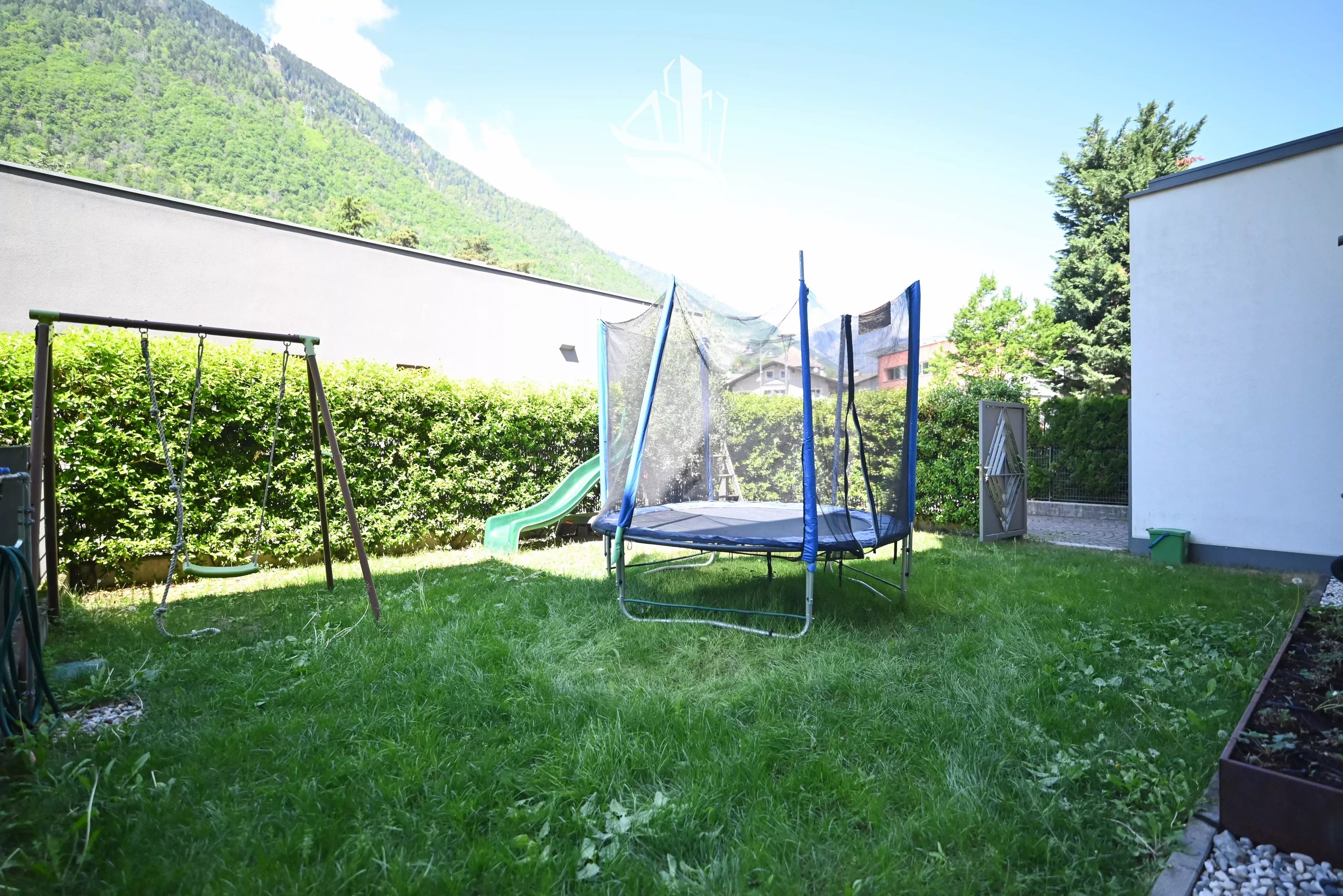 Gartenwohnung mit Doppelgarage in Lana