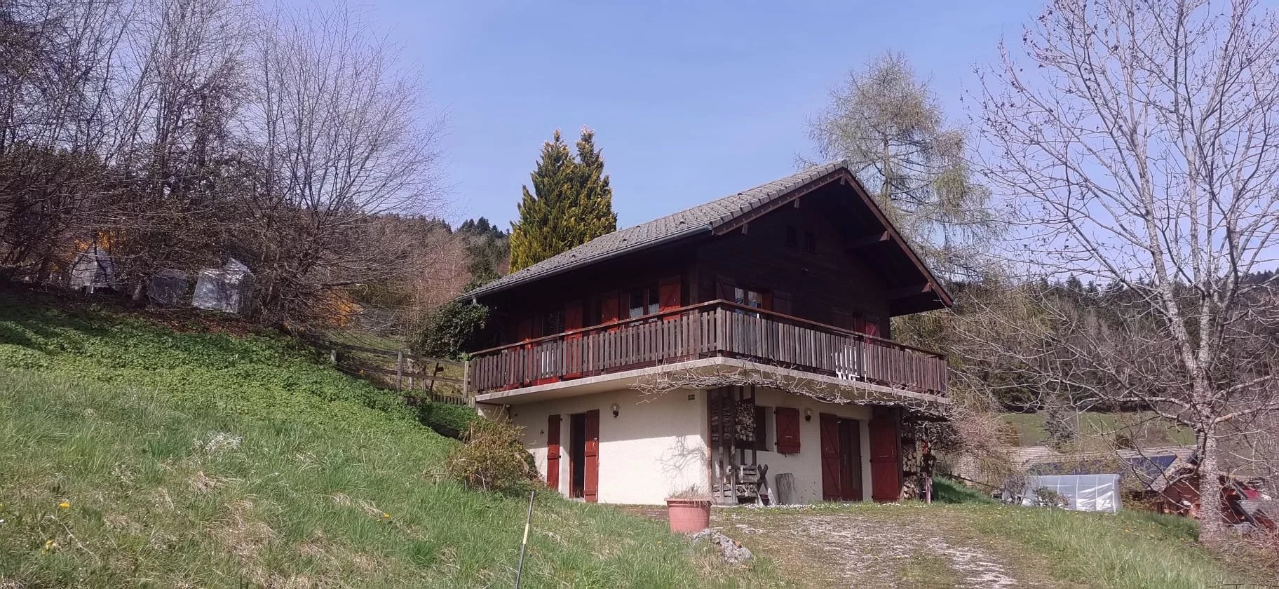 Chalet avec une vue panoramique au cœur de la vallée verte !