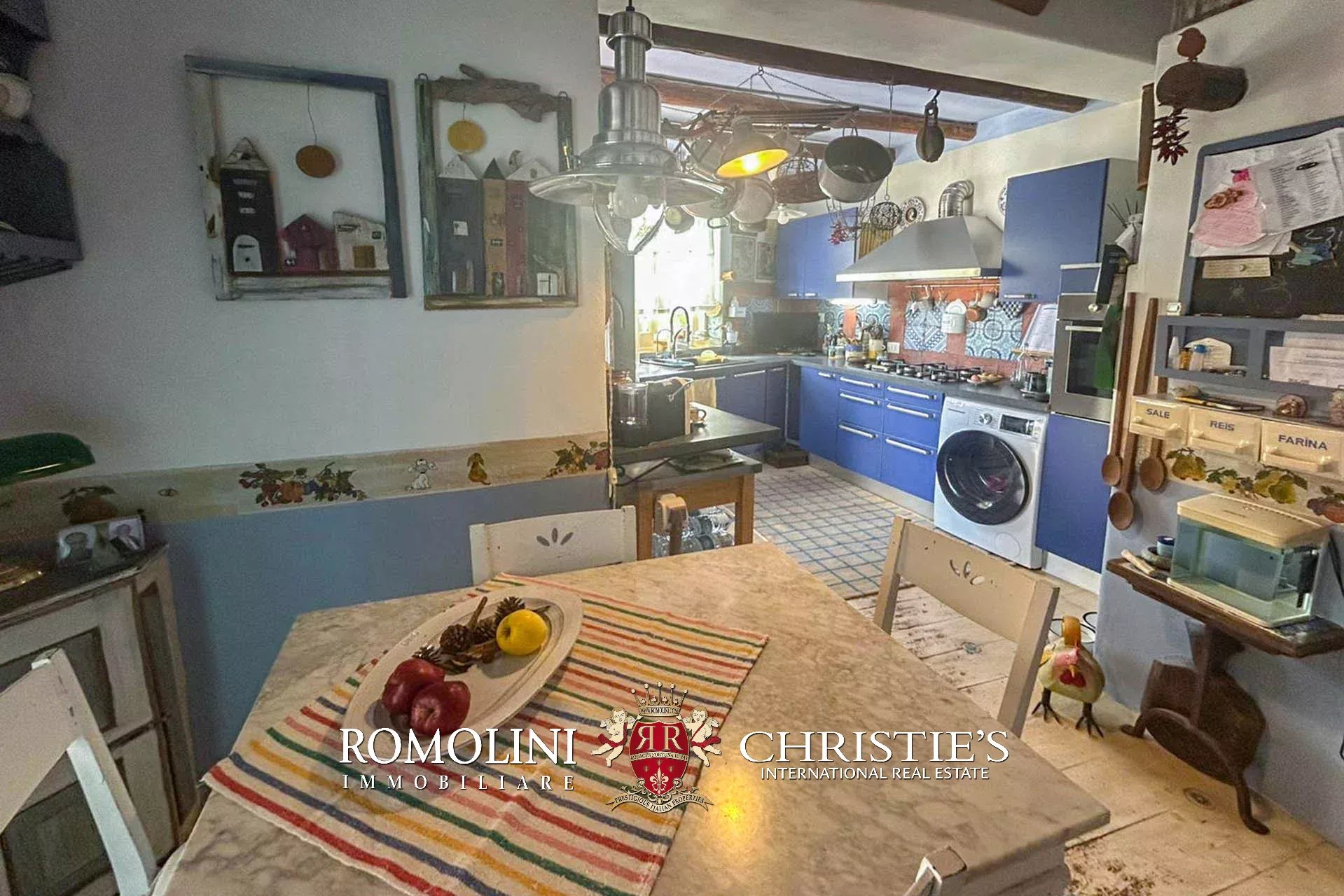 4 Bedroom Villa/Townhouse's Image 10
