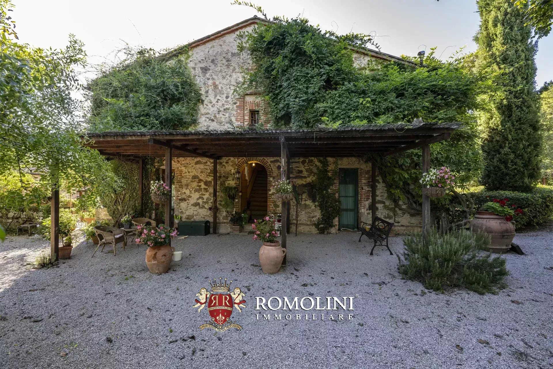 9 Bedroom Horse Property's Image 41