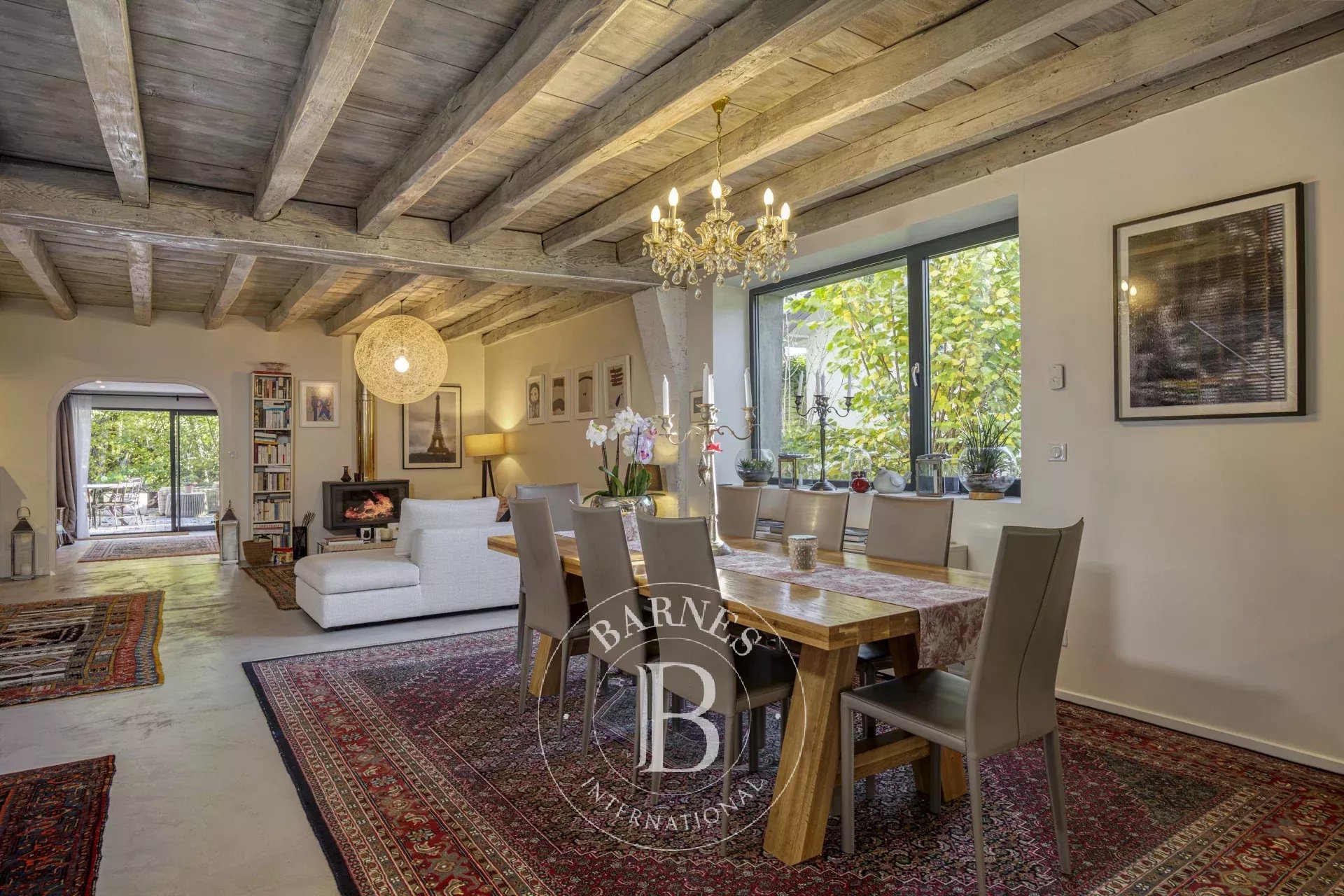 Köy evi Prévessin-Moëns