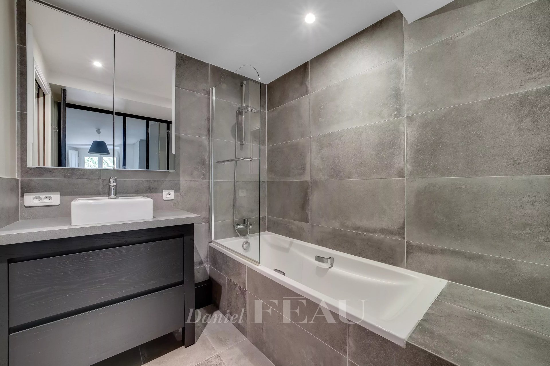 2 Bedroom Apartment/Flat's Image 4