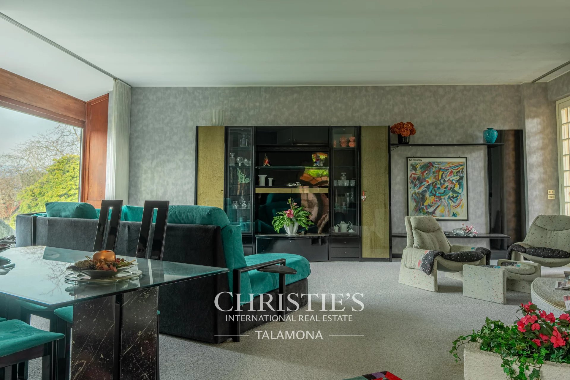 6 Bedroom Villa/Townhouse's Image 7
