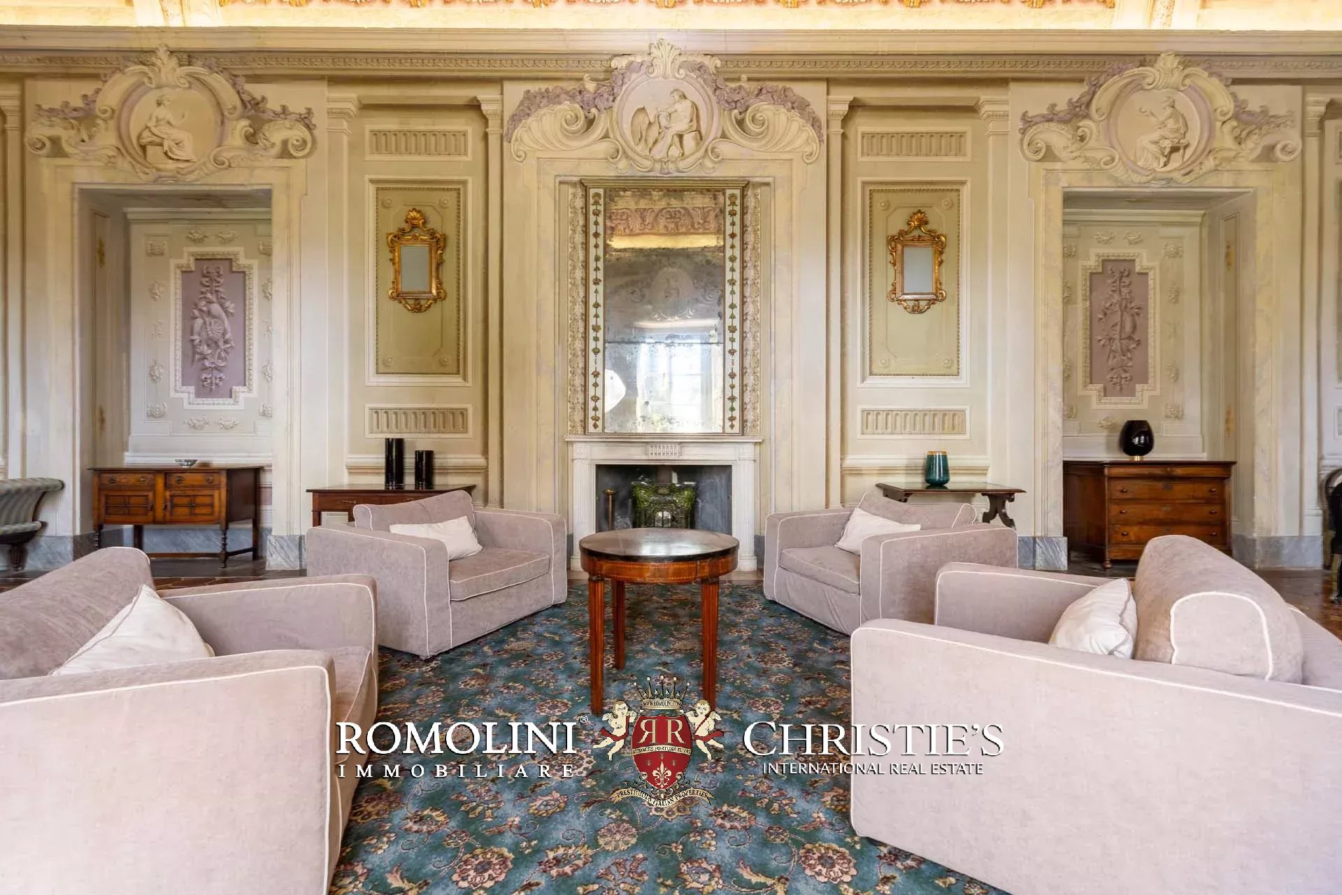 71 Bedroom Chateau's Image 33
