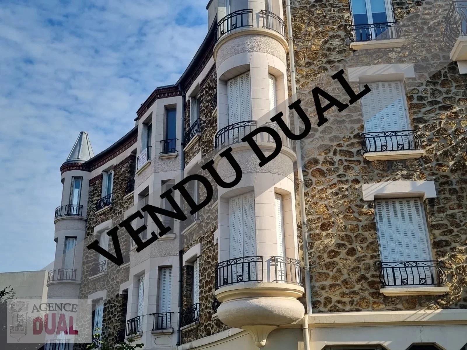 APPARTEMENT F1 Villemomble Centre