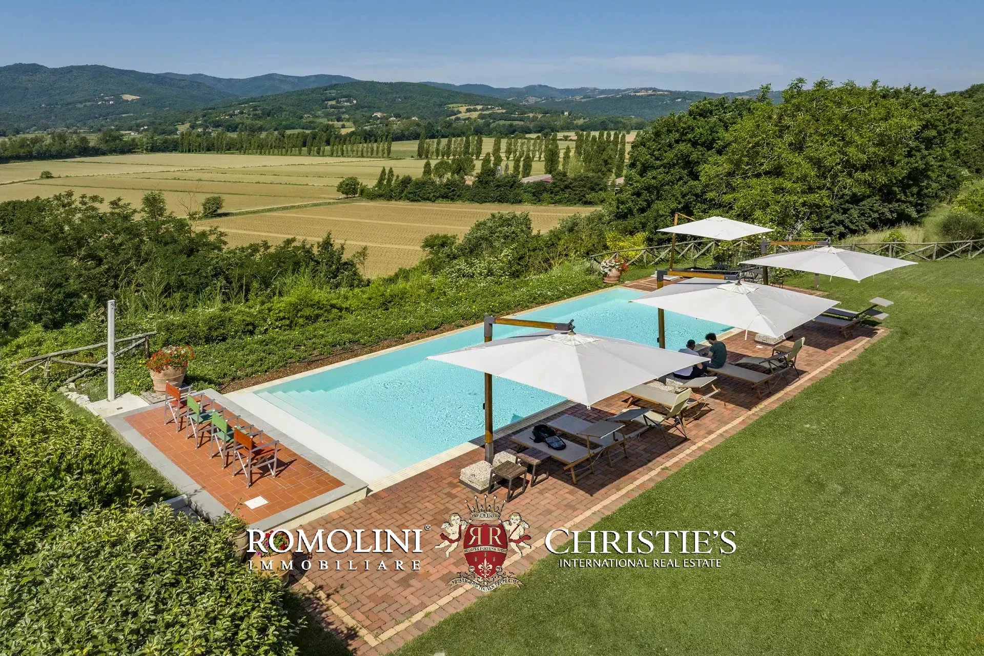 18 Bedroom Villa/Townhouse's Image 20