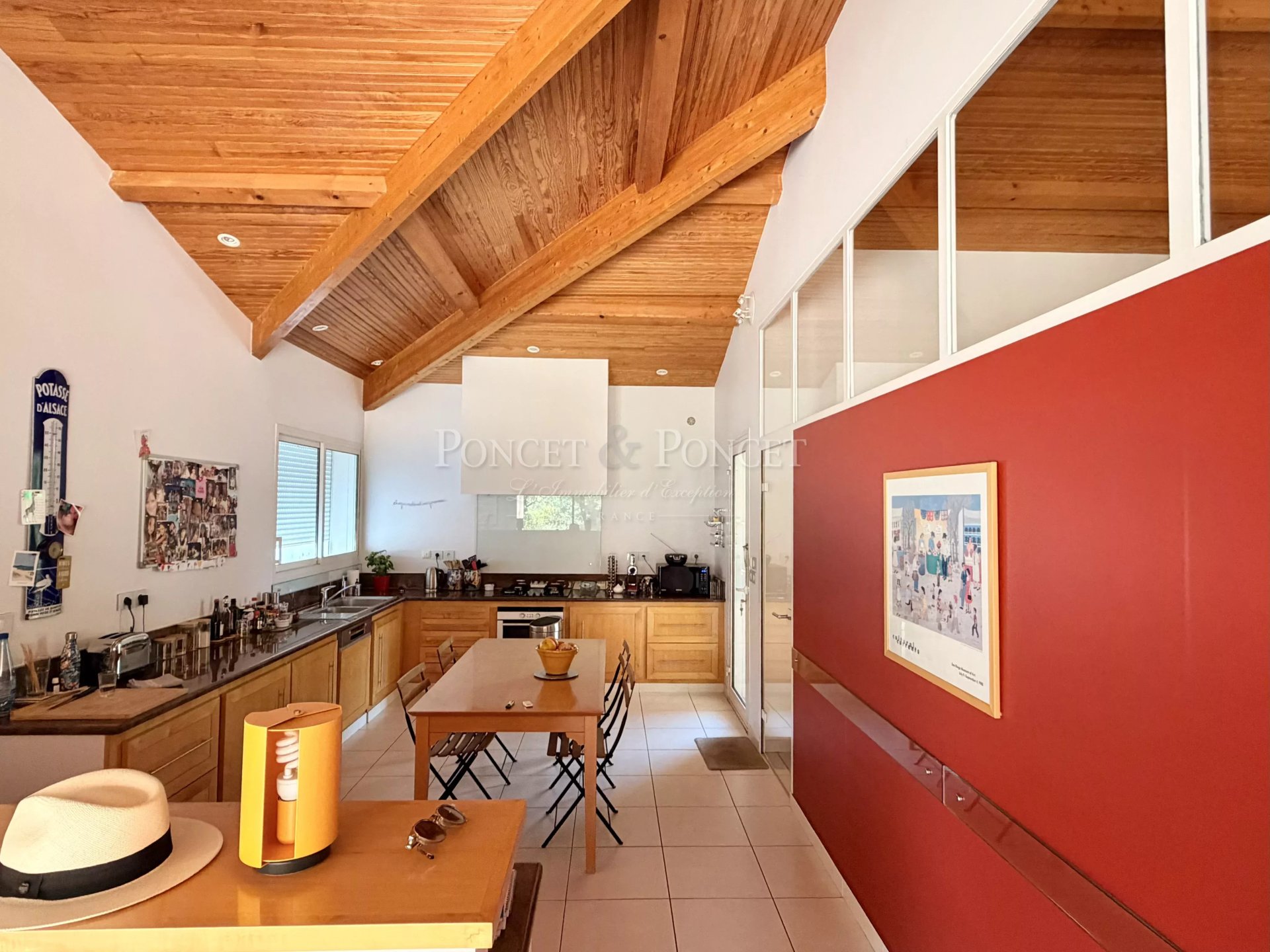 4 Bedroom Villa/Townhouse's Image 6