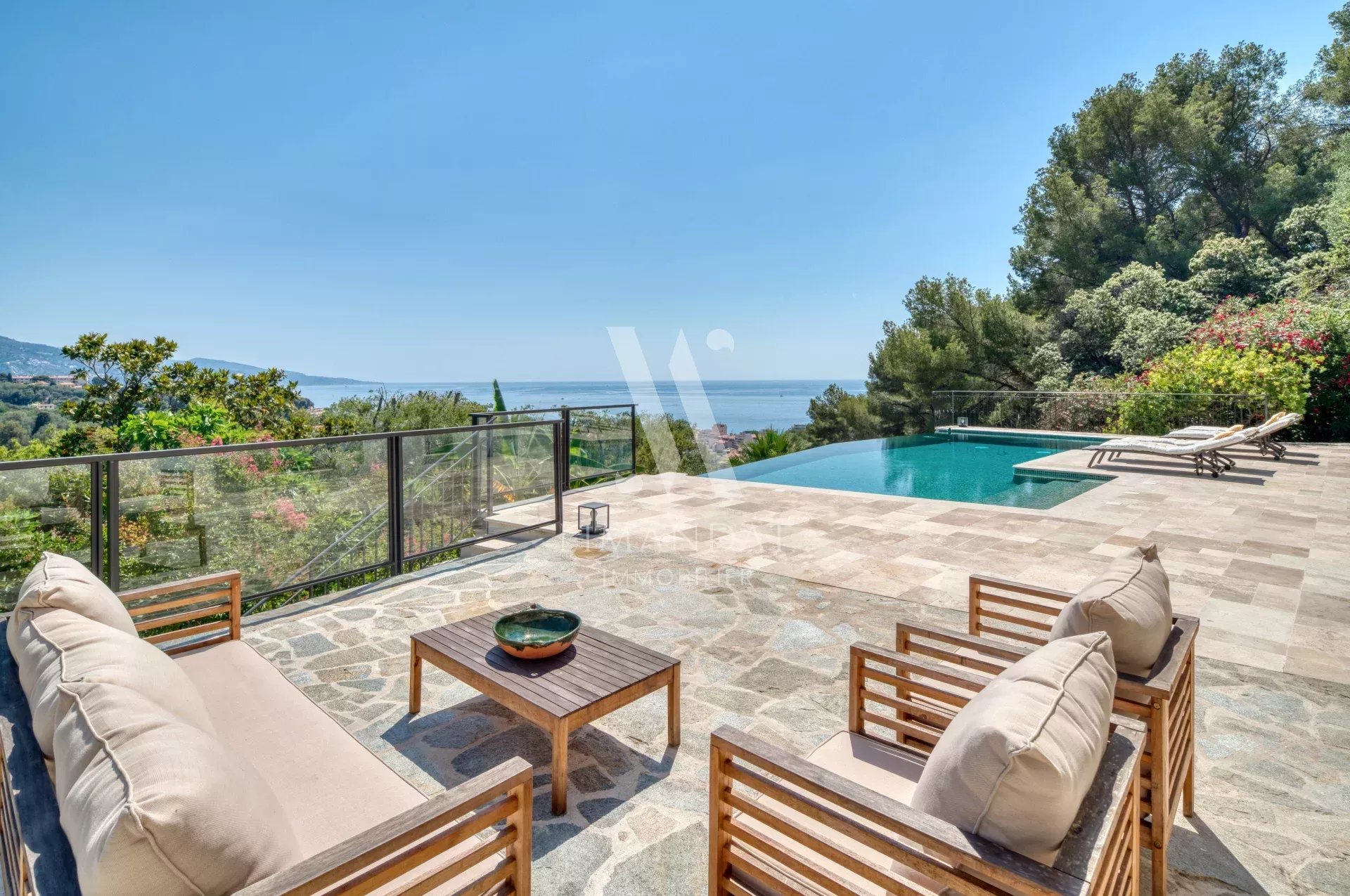 Roquebrune Cap Martin - Villa vue mer, 375 m², familial et intimiste