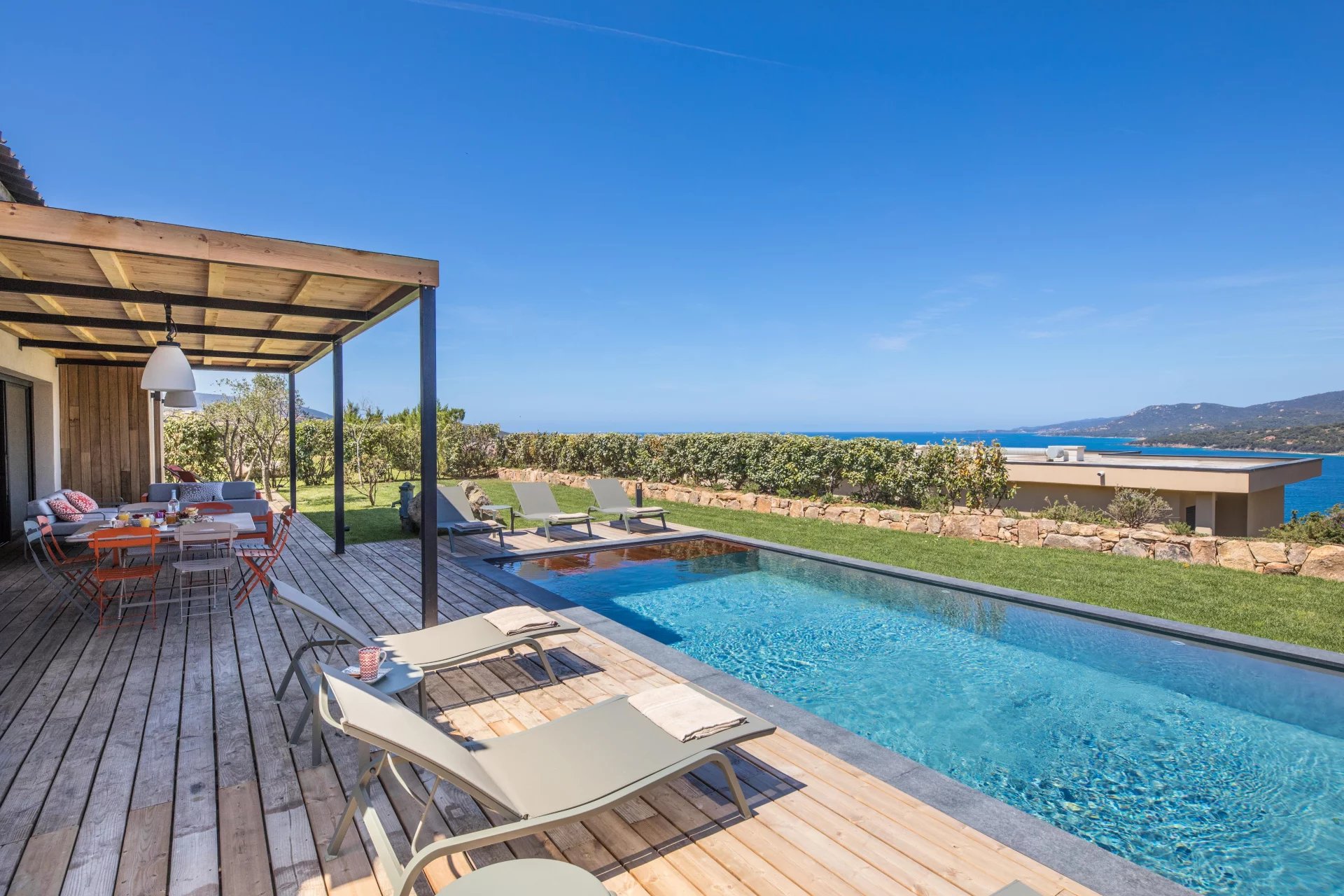 Villa GRAZIELLA- 3 chambres, piscine, vue mer