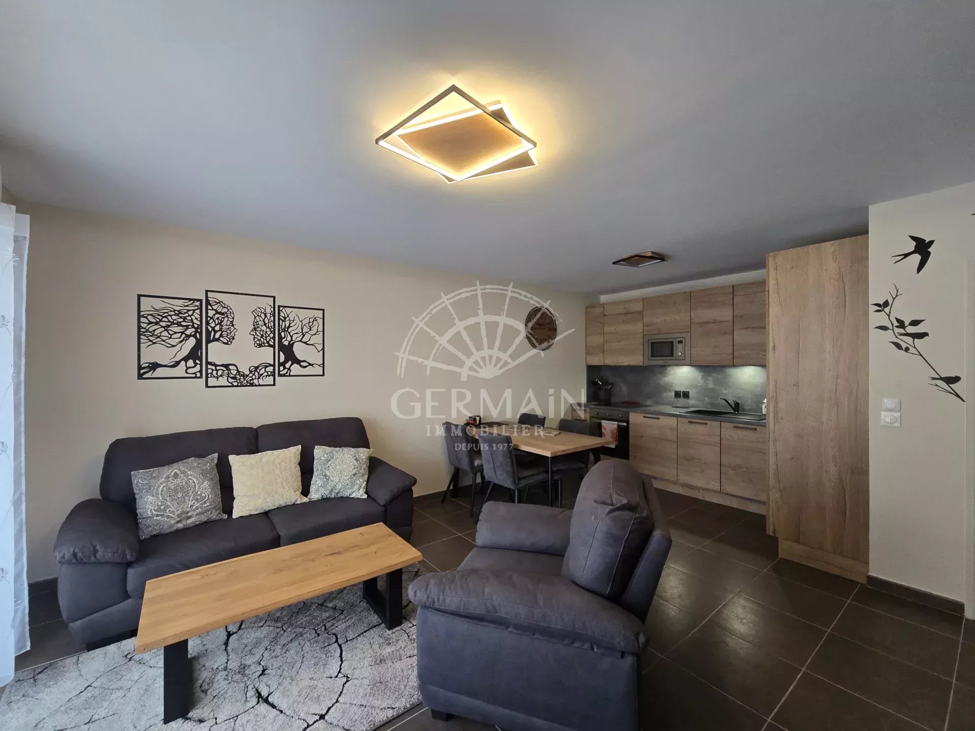 Agence immobilière de 