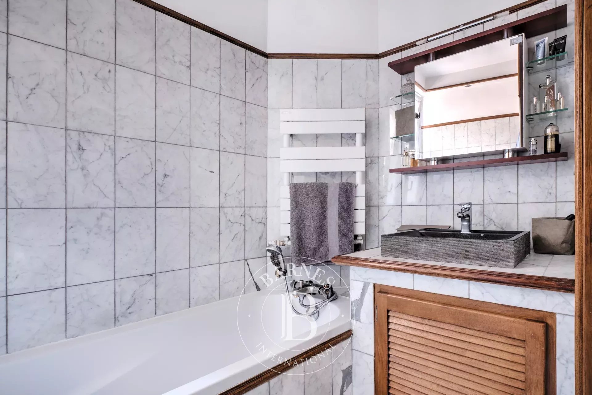 Daire Paris 4ème - picture 12