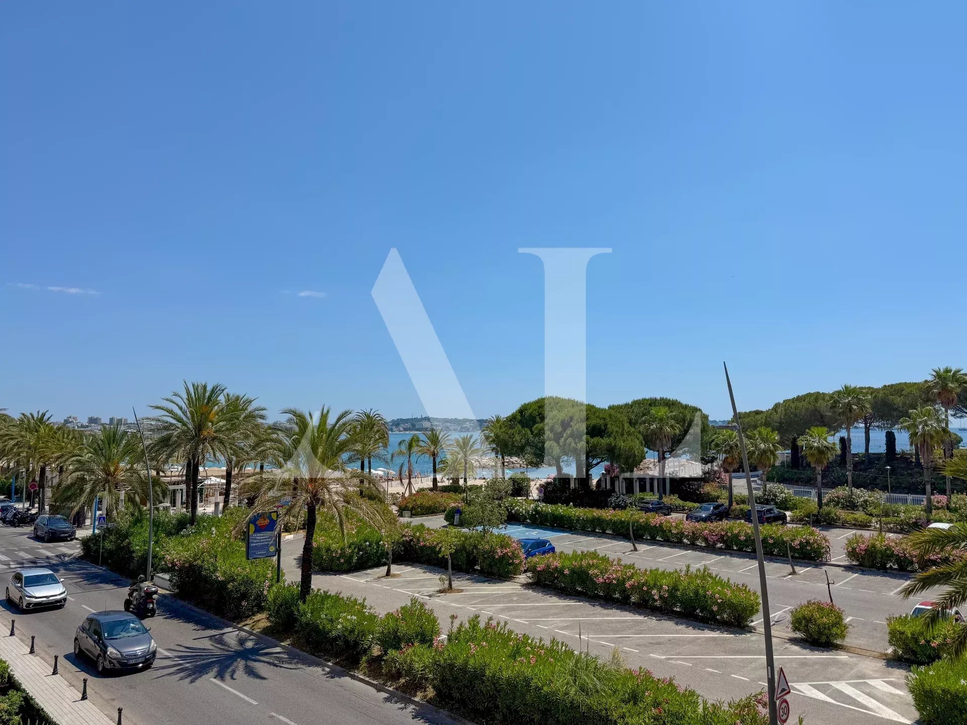 PALAIS NAPOLEON - 4 ROOMS APARTMENT SEA VIEW