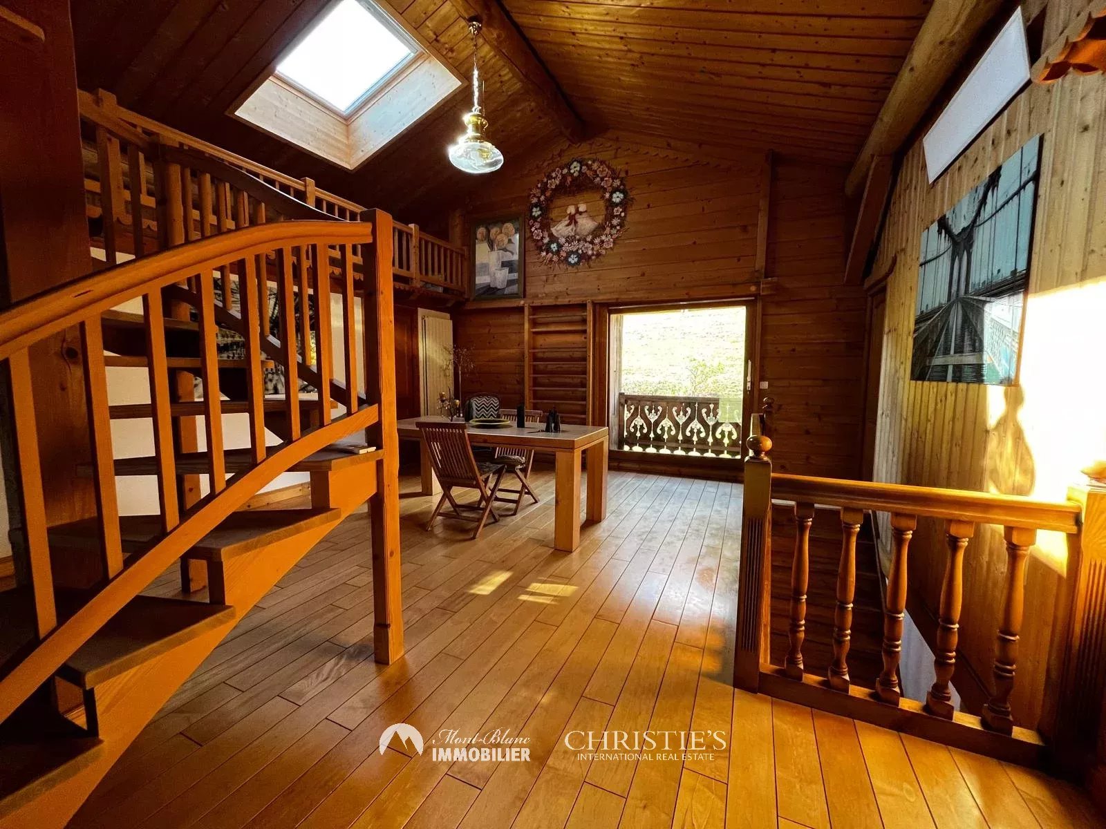 5 Bedroom Villa/Townhouse's Image 8