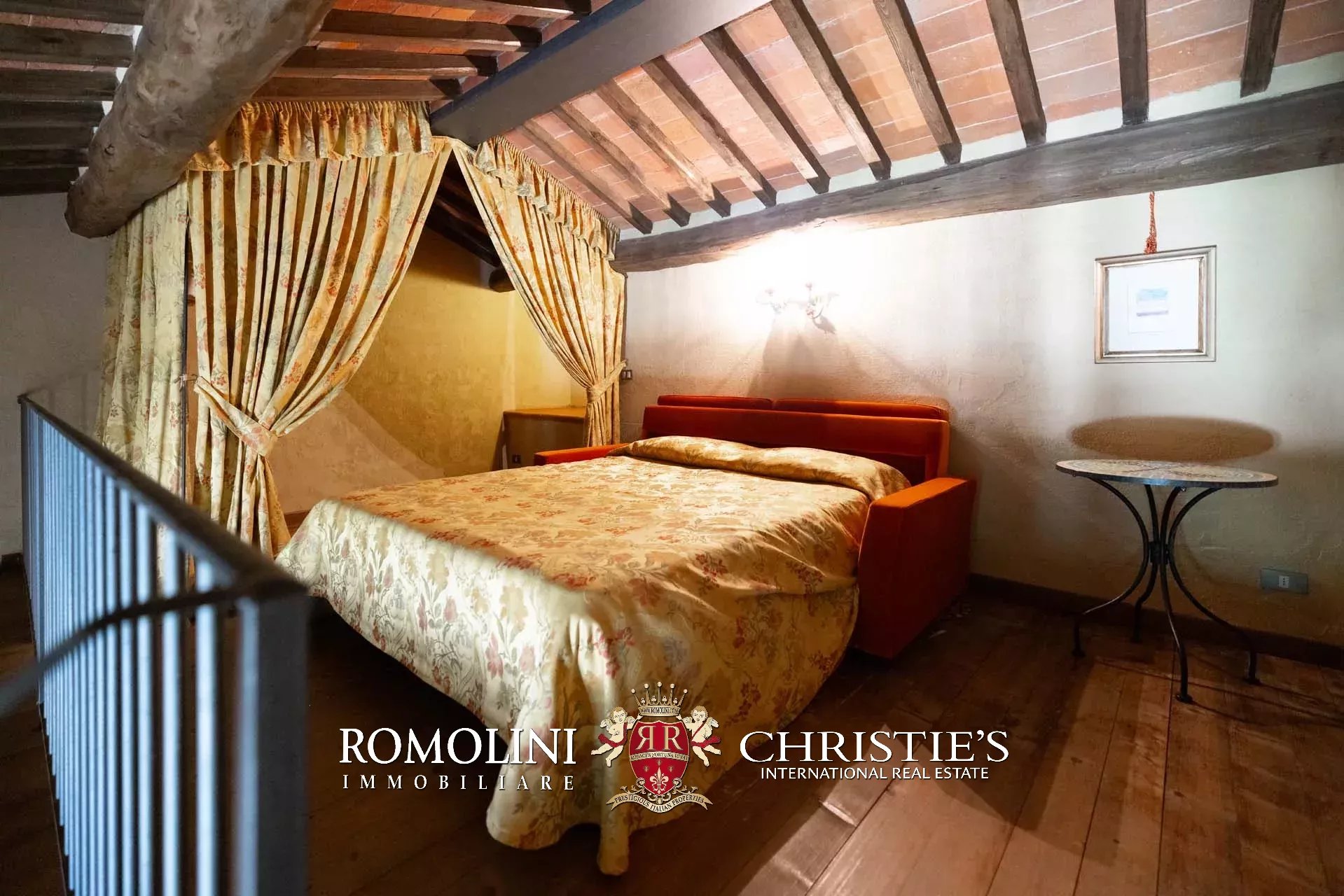 10 Bedroom Villa/Townhouse's Image 68