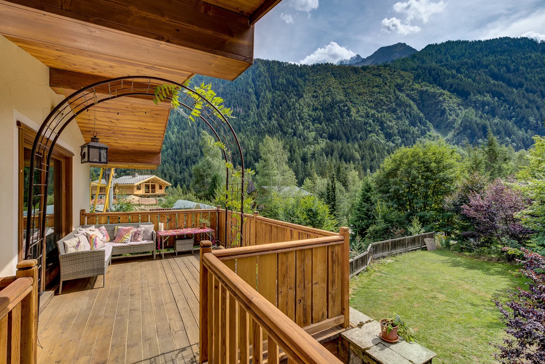 Photo of CHAMONIX - A 3-bedroom chalet in La Joux