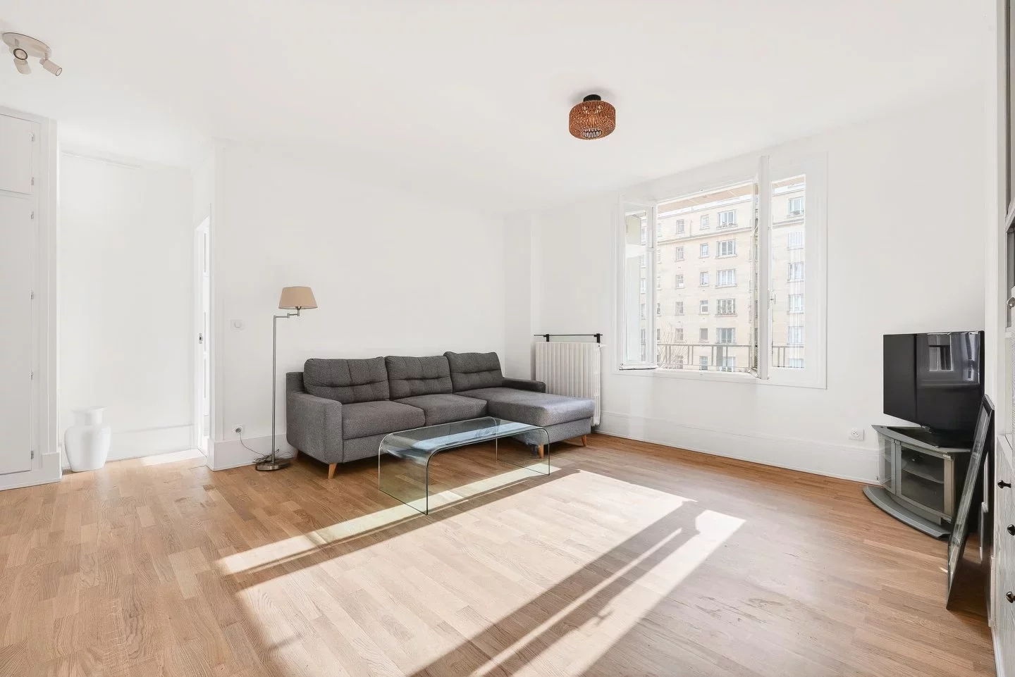 Paris 16e - QUAIS DE SEINE