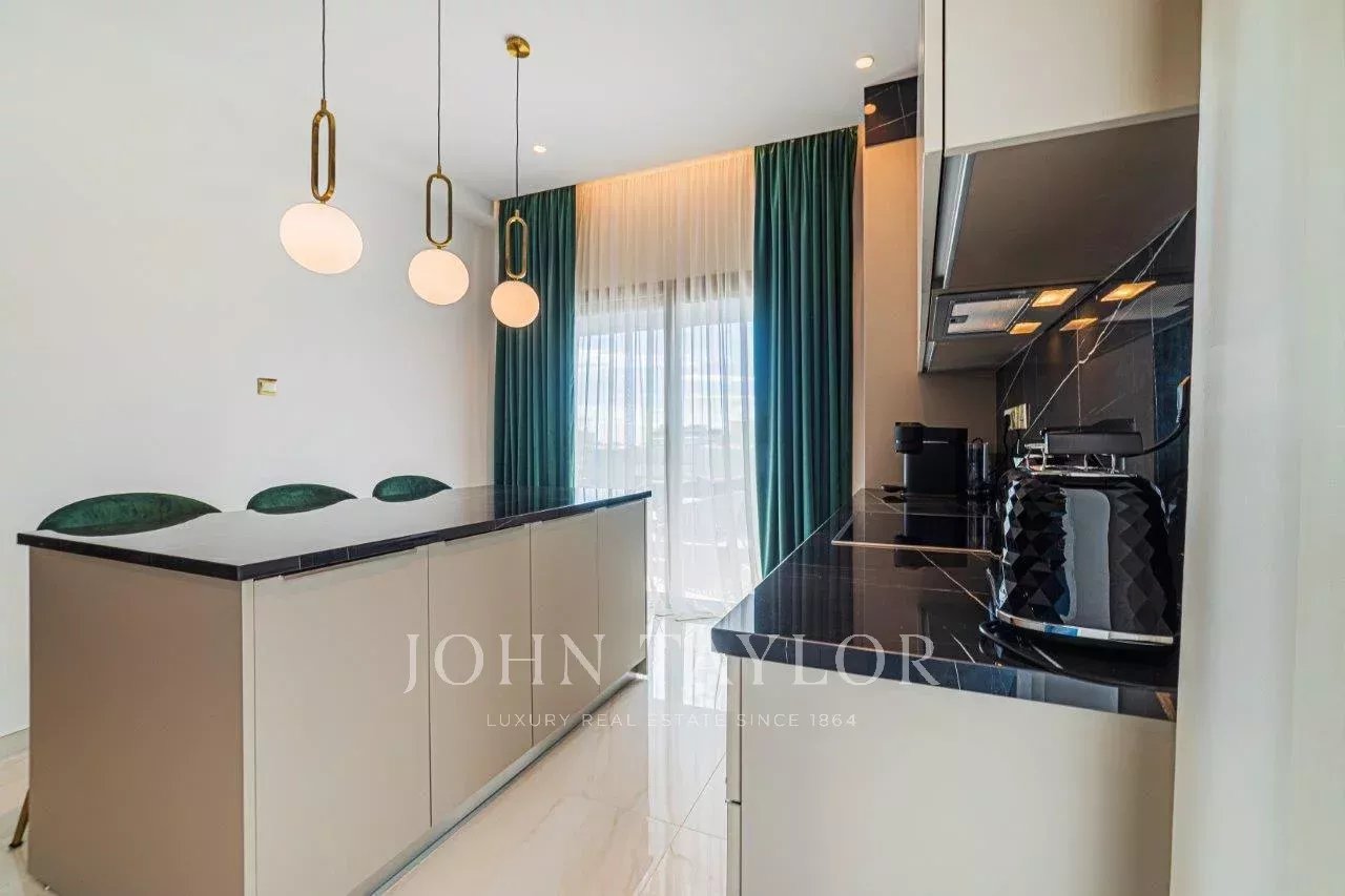 Mieszkanie 3 pokoi 124 m² Jermasoja, Cypr