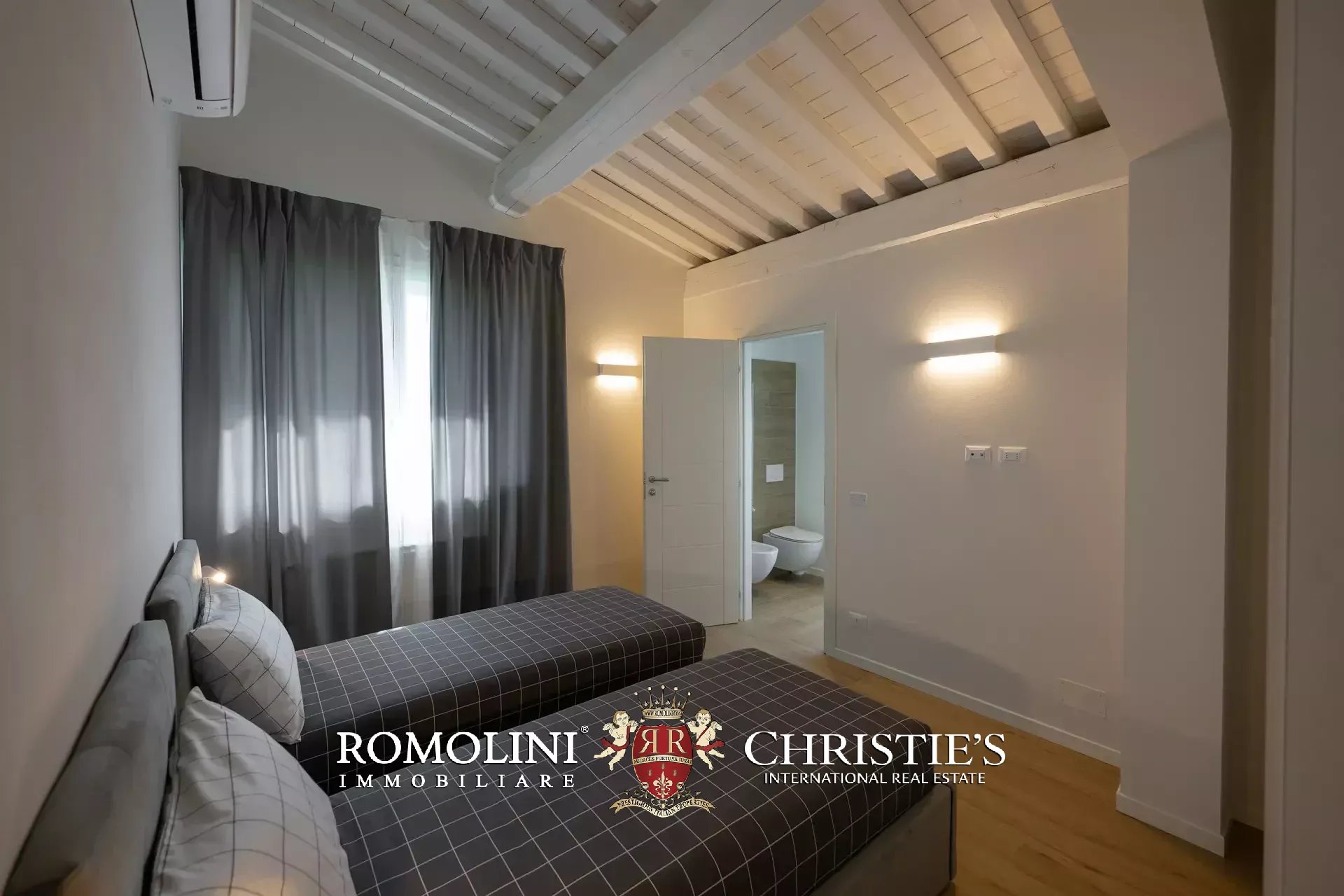 3 Bedroom Villa/Townhouse's Image 41