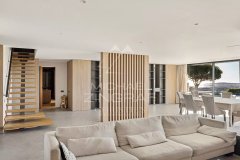 Luxury Sea View Villa Villeneuve-Loubet | Family Legacy Estate — photo 3 of 7