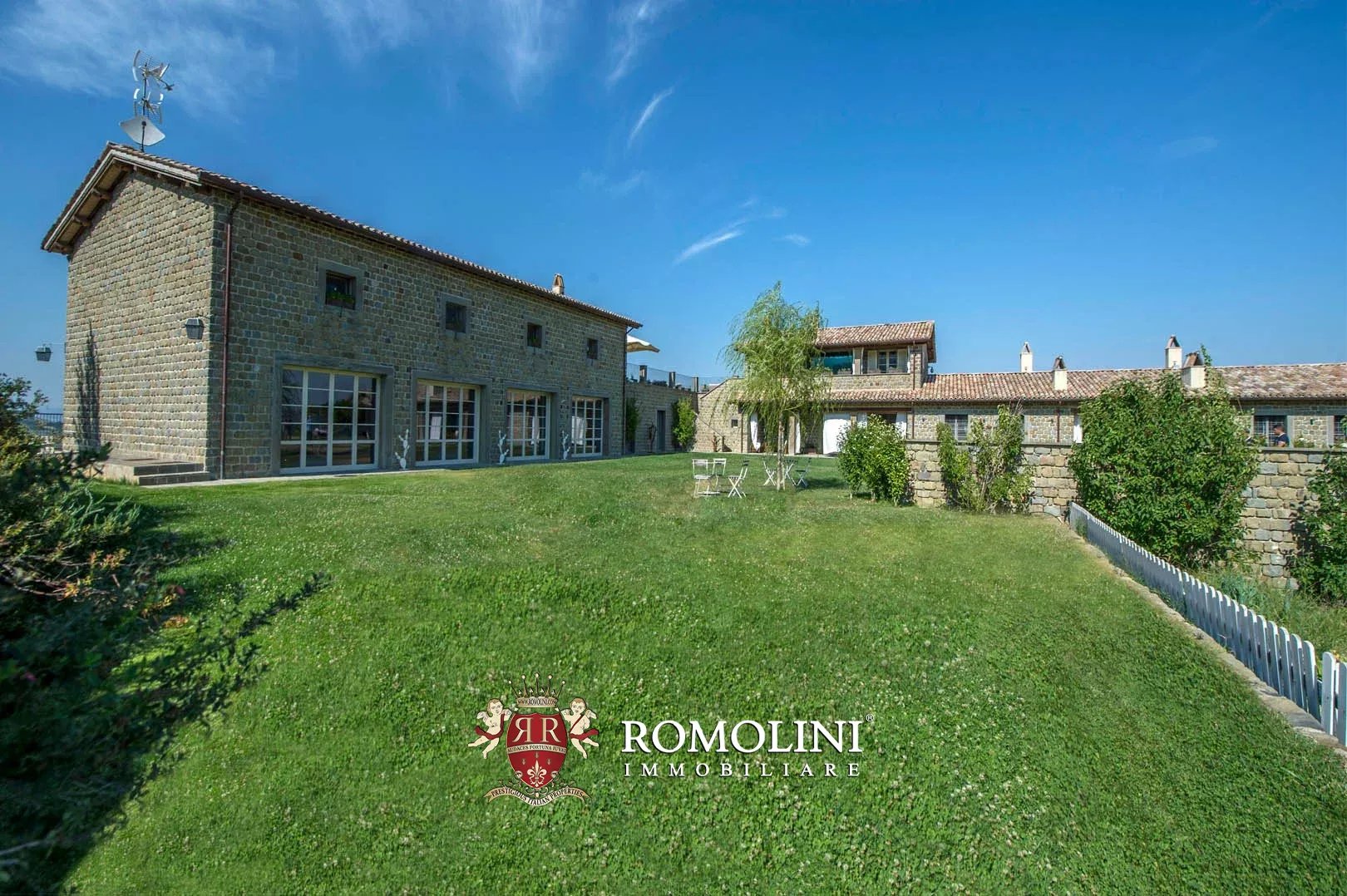 15 Bedroom Villa/Townhouse's Image 17