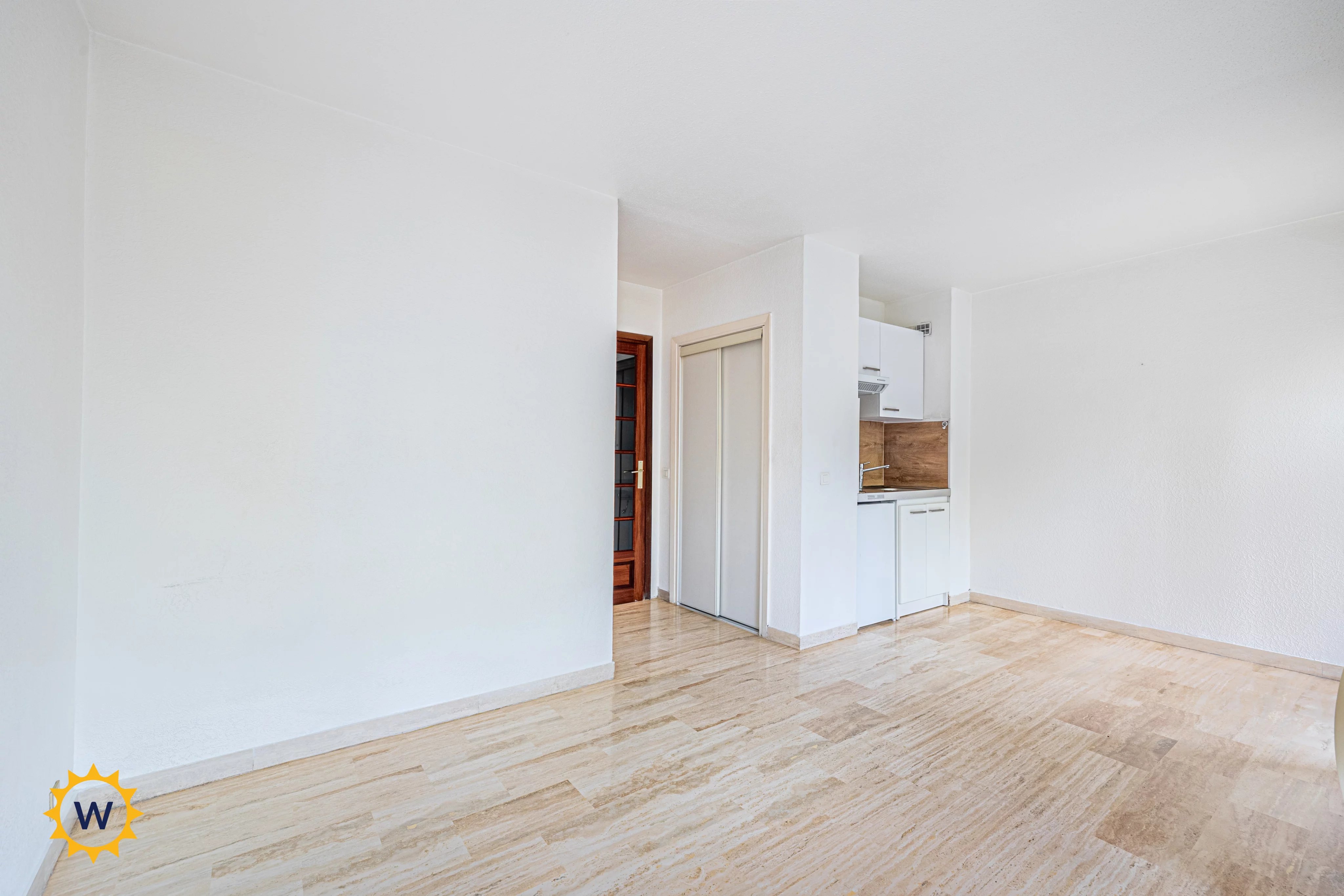 NICE OUEST BOSQUETS / STUDIO de 21 m2 avec Balcon, vue verdure ! idéal investissement locatif ! A 5 min. de la promenade des anglais — photo 3