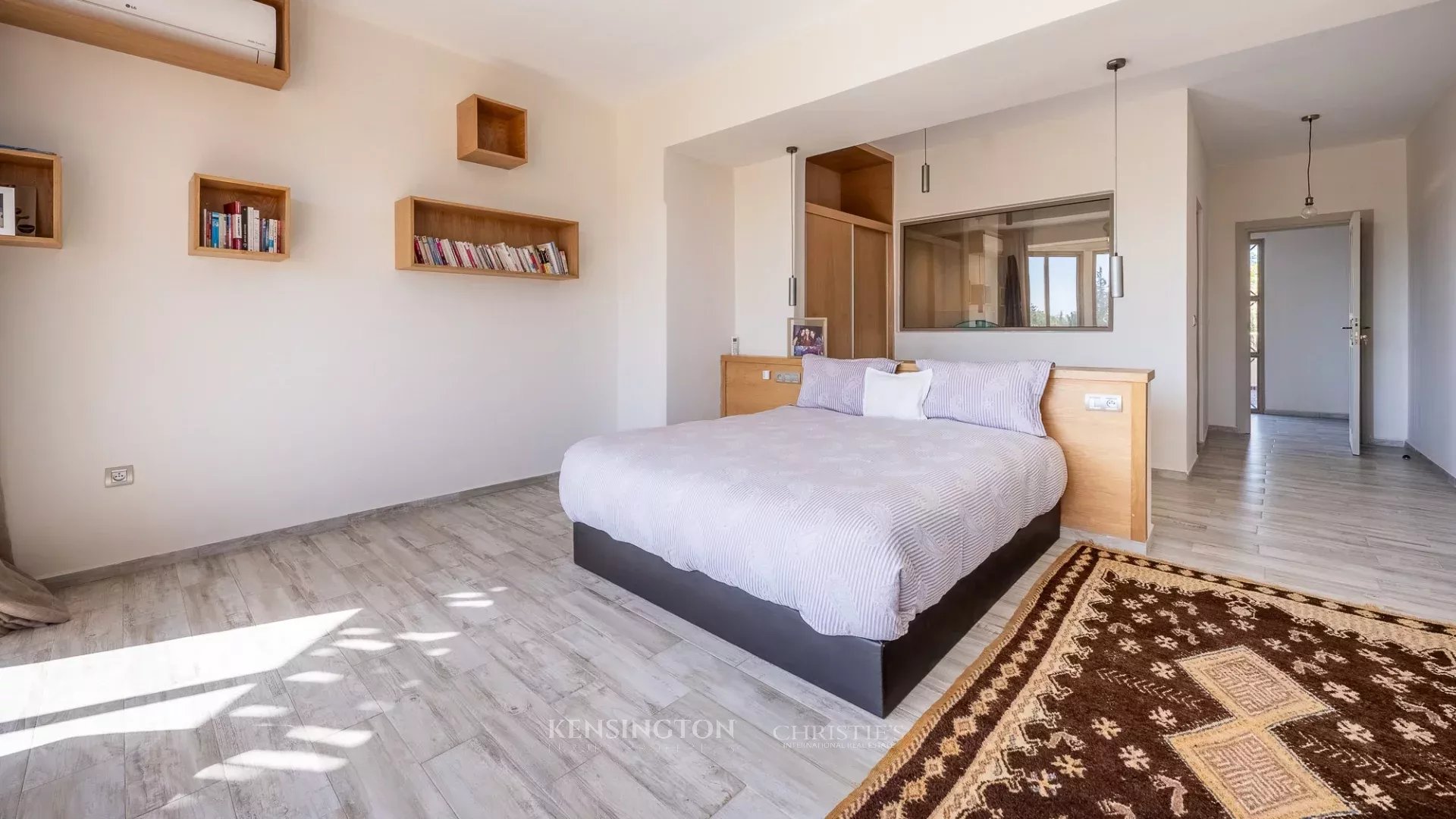 5 Bedroom Villa/Townhouse's Image 21