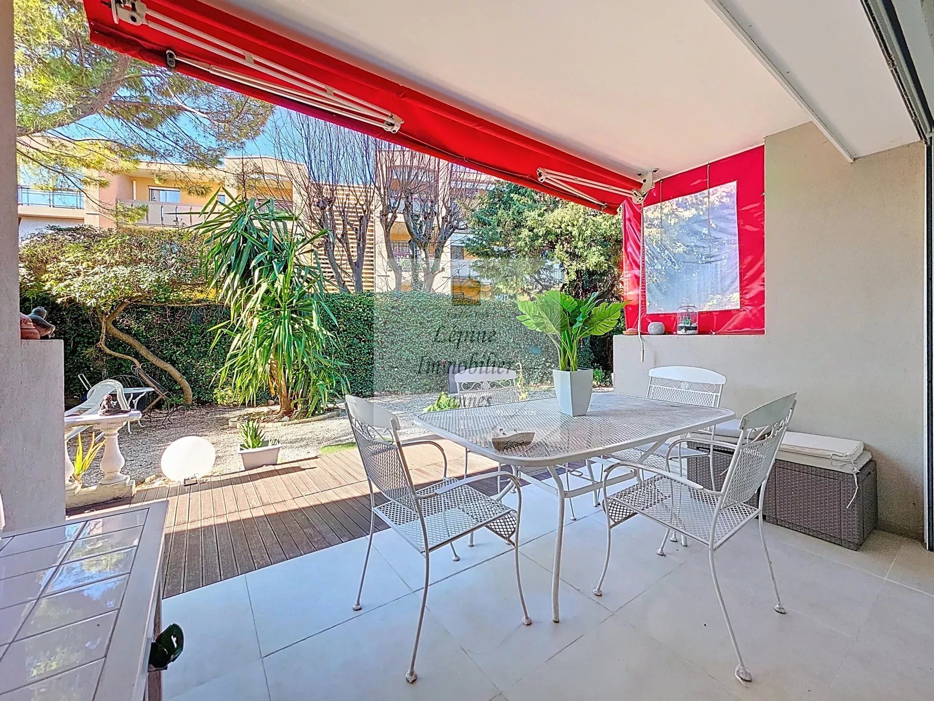 LE CANNET COLOMBIER - APPARTEMENT 5 PIECES 137 M² - JARDIN PRIVATIF 100 M² - 3 STATIONNEMENTS