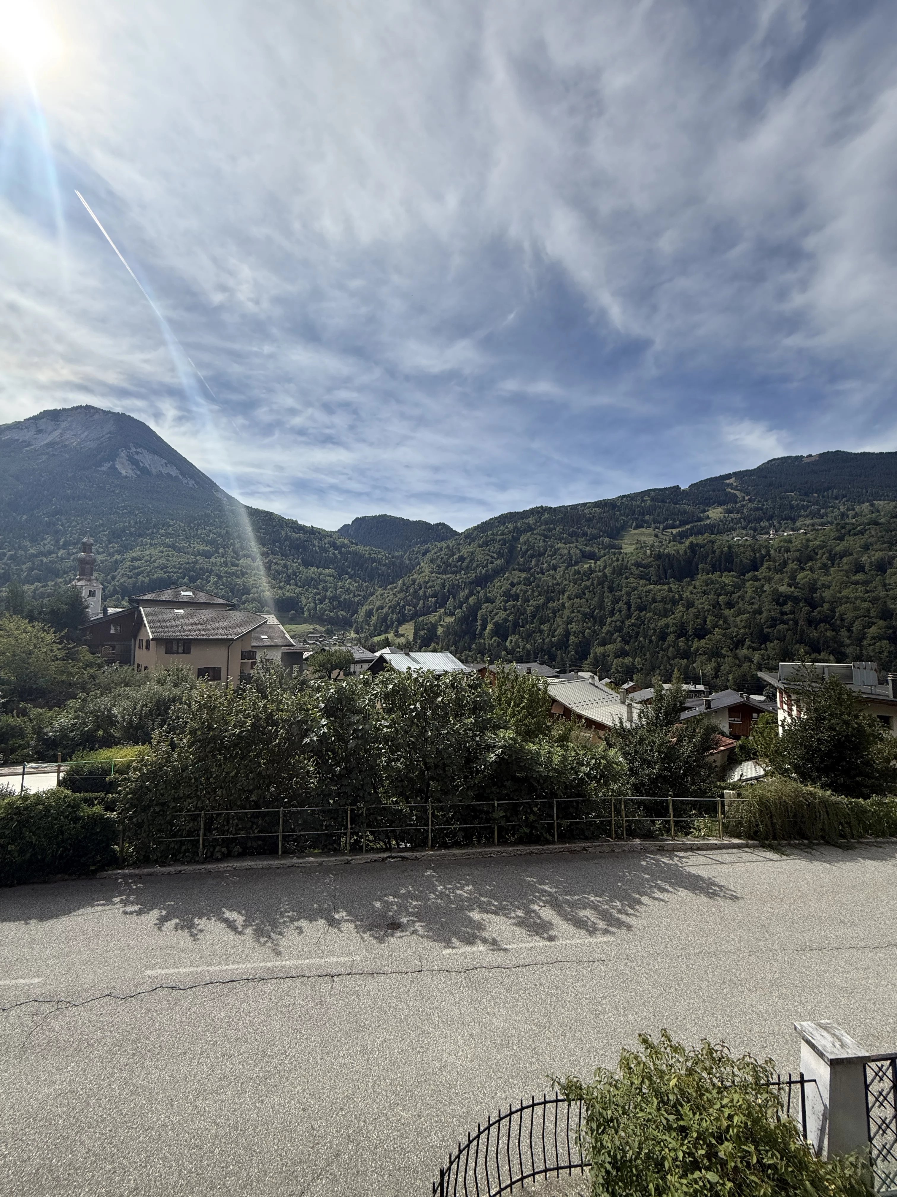Maison spacieuse avec vue montagne à Bozel — photo 5