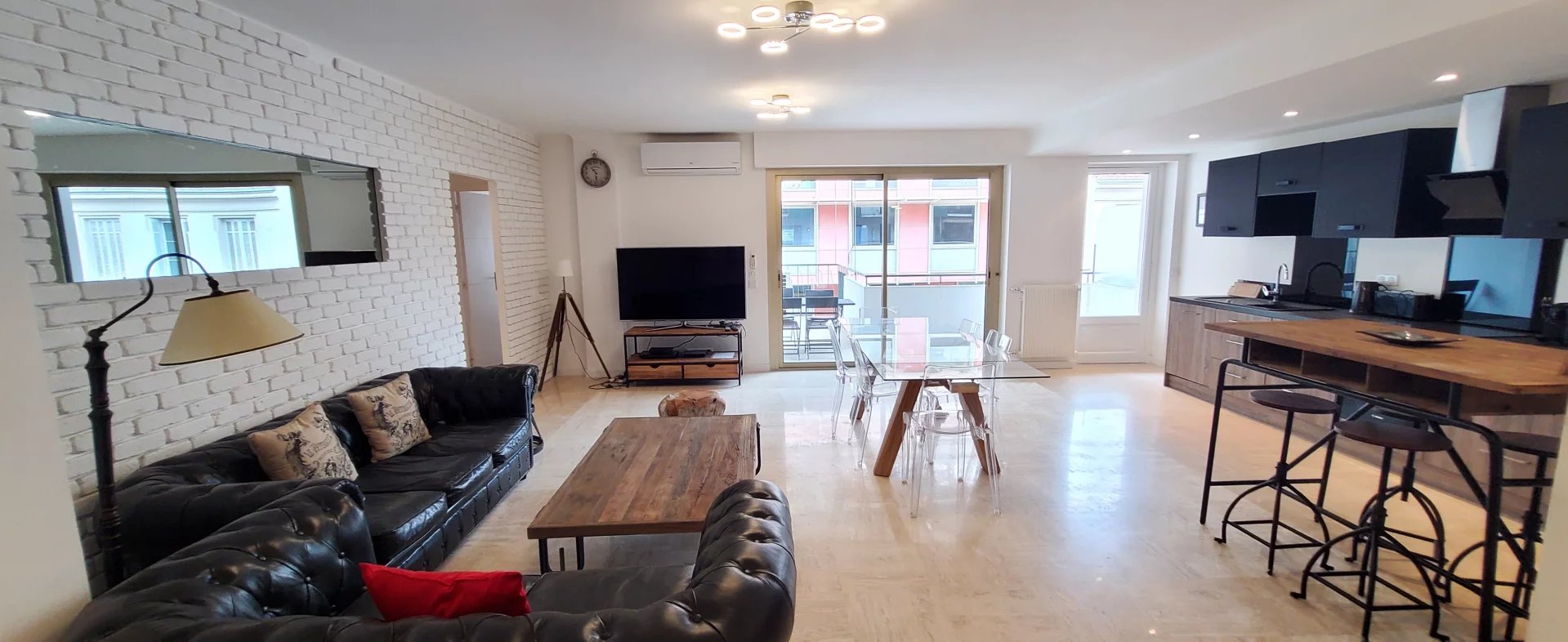 Agence immobilière de 