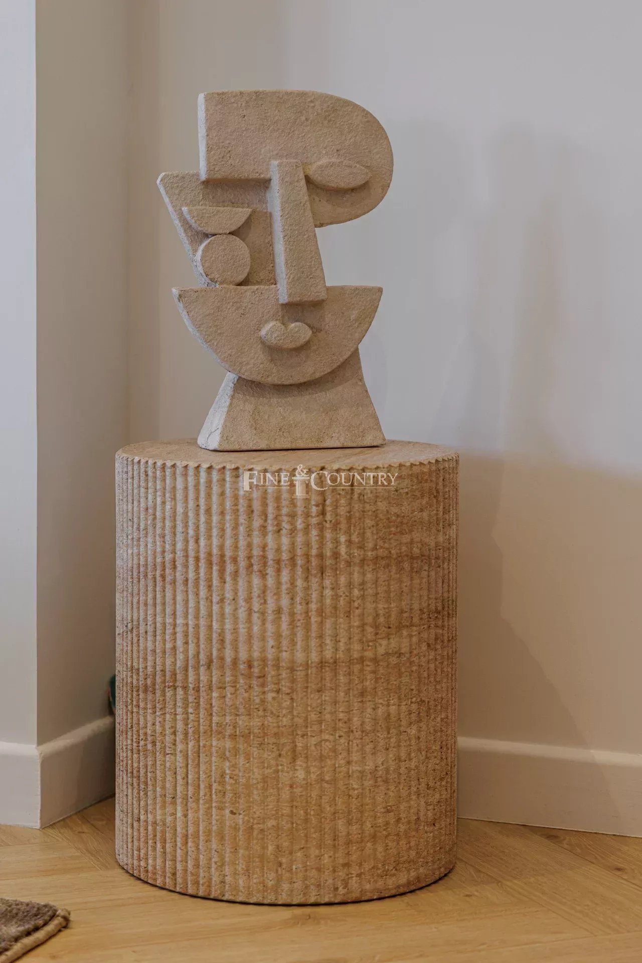 Photo of For Sale – 2-Bedroom Apartment – Cannes Montrose