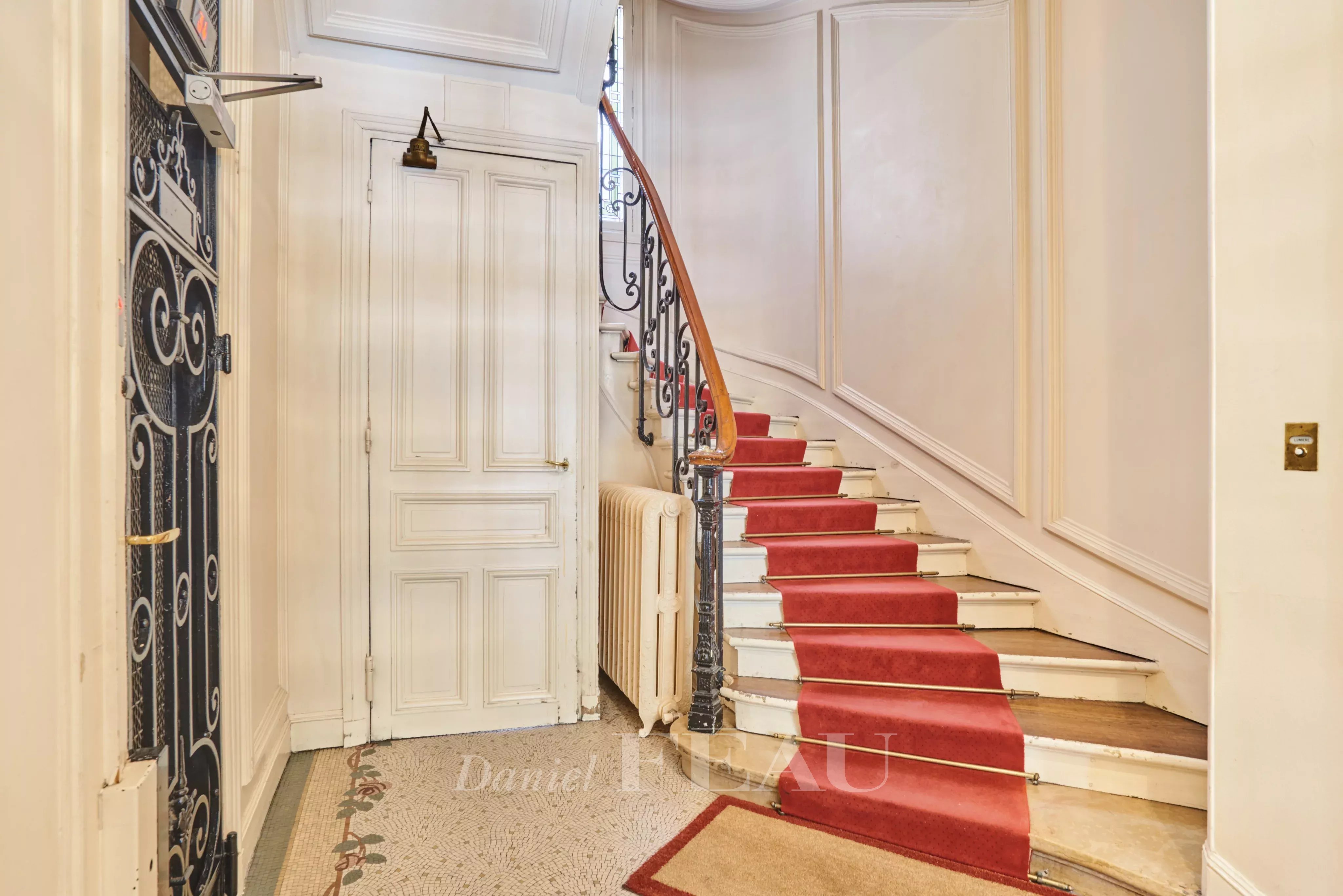 Sale Apartment Paris 7th