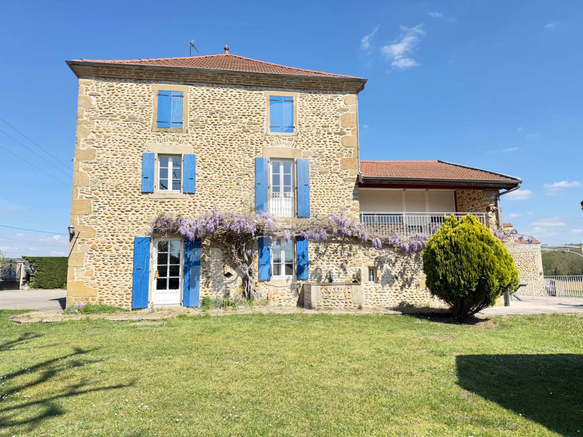 Superbe maison en pierres à Châteauneuf-de-Galaure