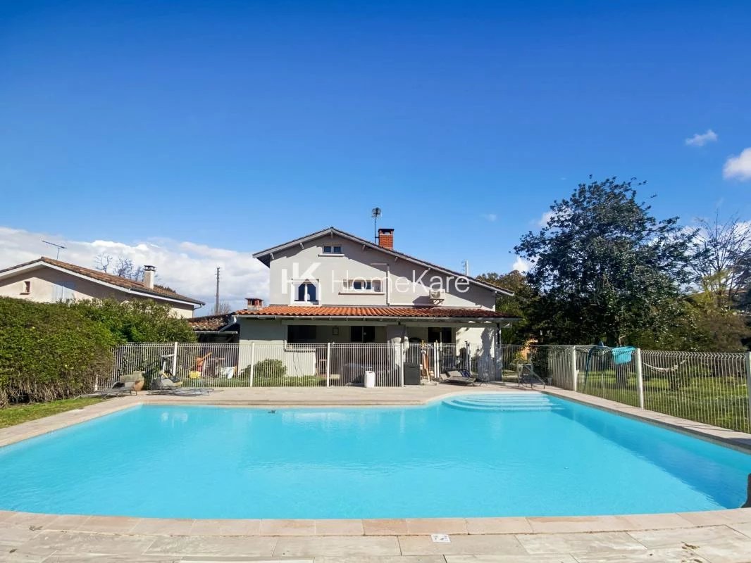 SECTEUR RARE MAISON CENTRE-VILLE AVEC PISCINE
