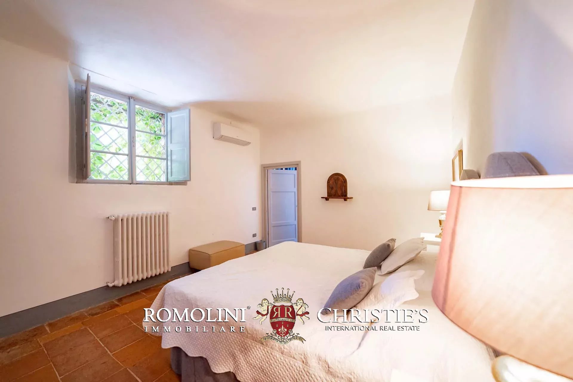 15 Bedroom Villa/Townhouse's Image 53