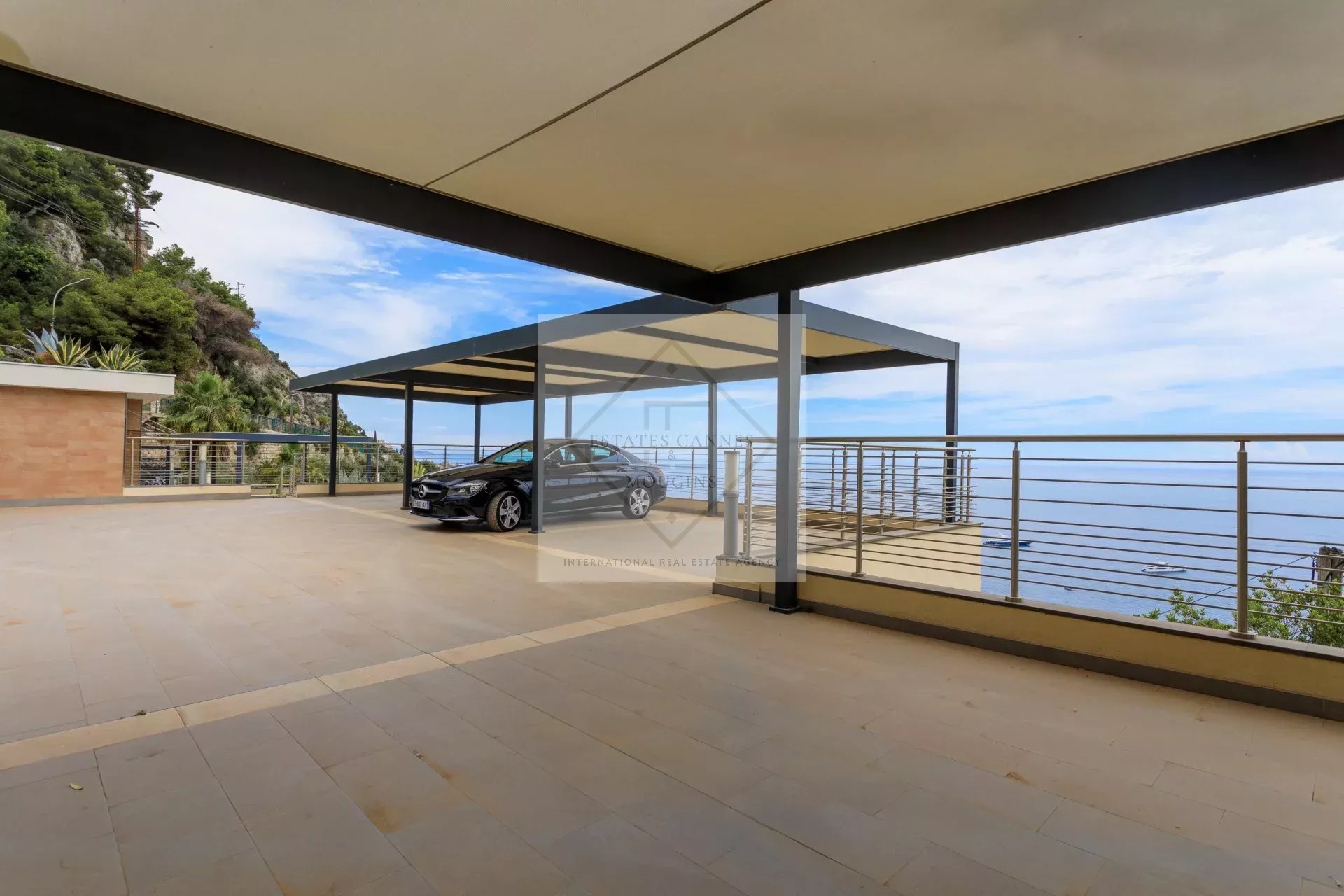 MAGNIFIQUE APPARTEMENT AVEC VUE MER PANORAMIQUE À ROQUEBRUNE-CAP-MARTIN — photo 11