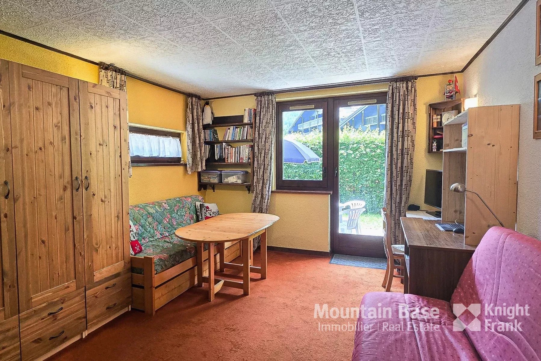 Photo of Apartment Jardin is a ground floor studio in Plaine des Praz