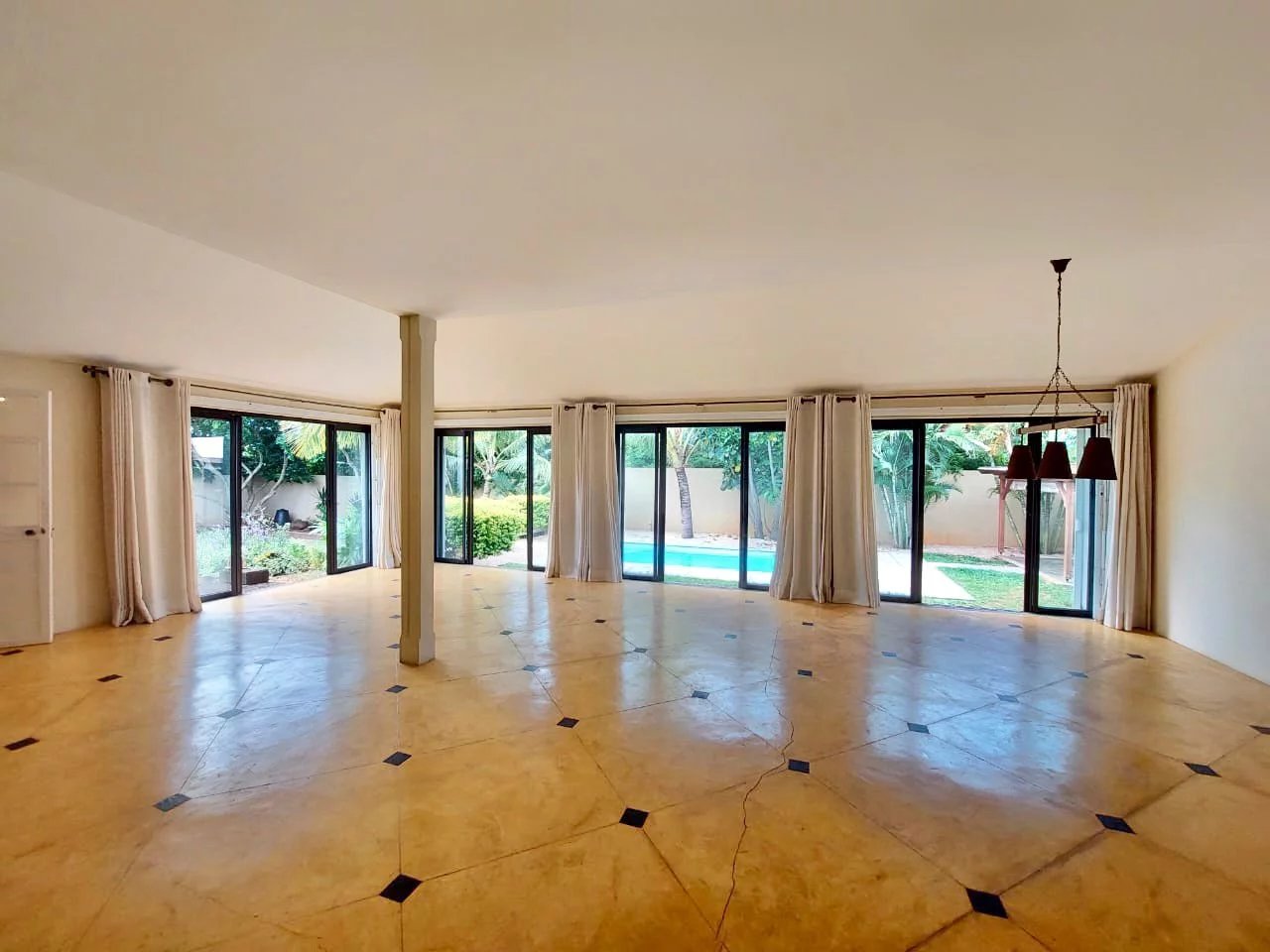 Villa Grand Baie - picture 5