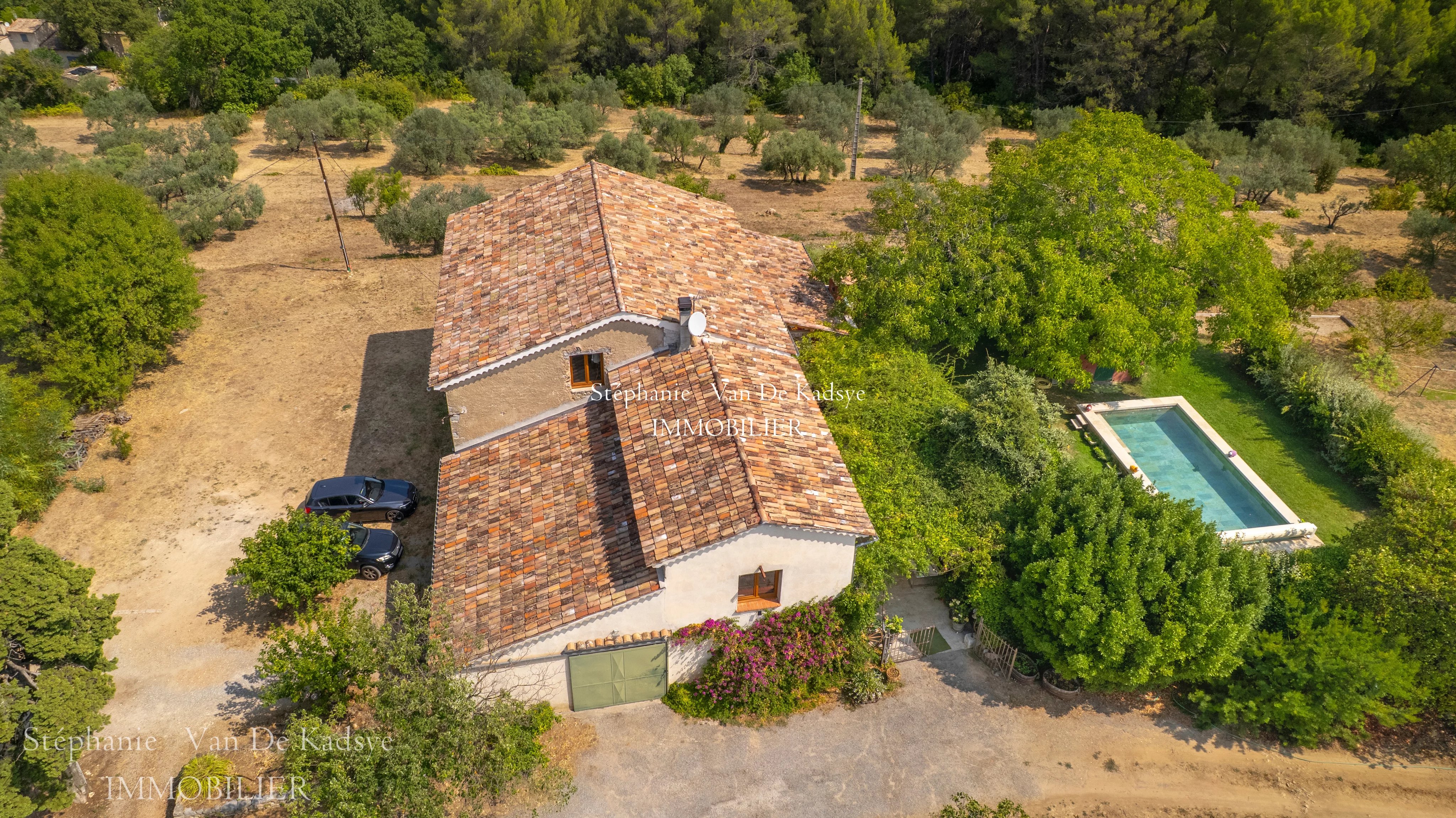 Agence immobilière de 