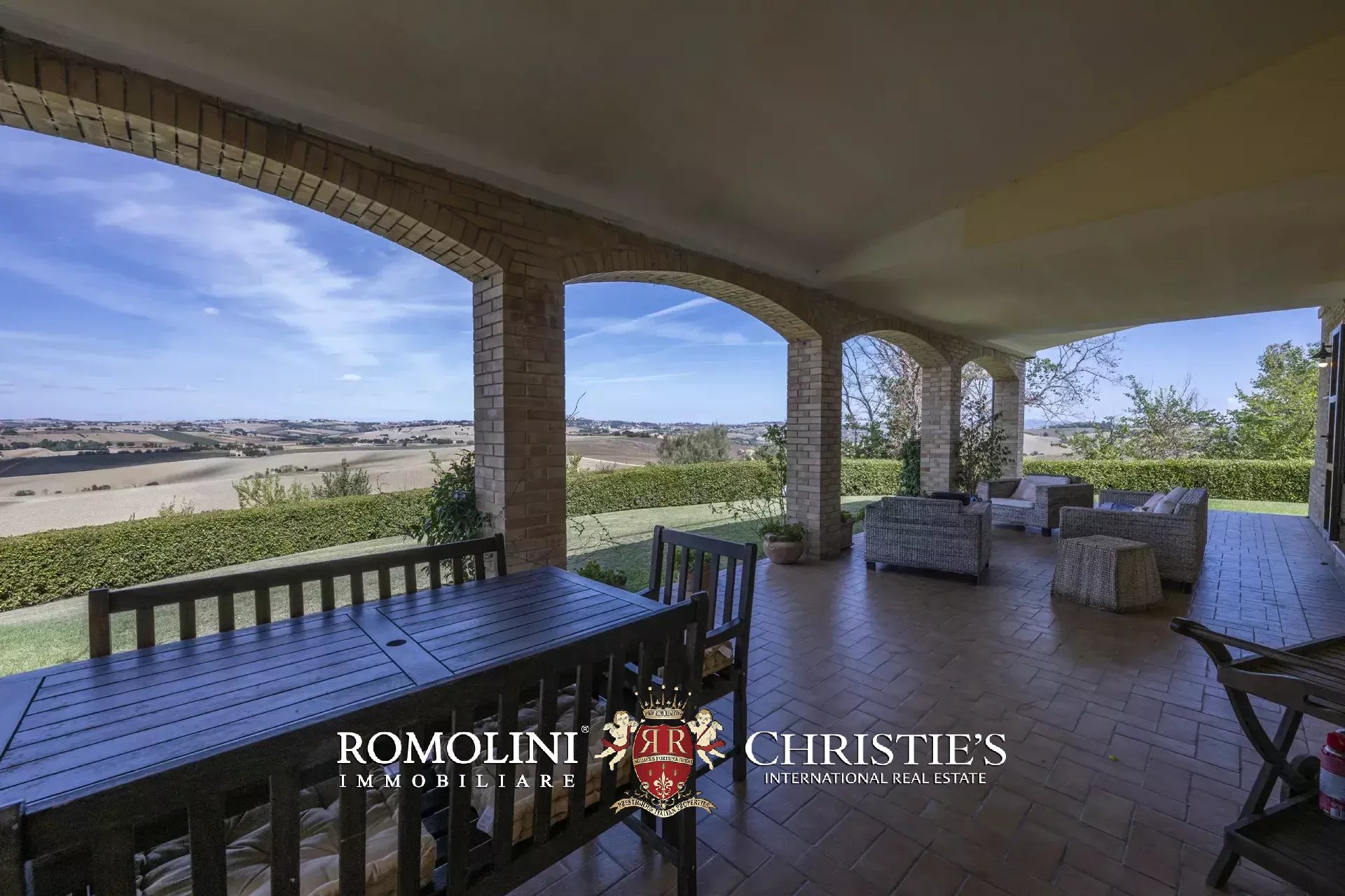 4 Bedroom Villa/Townhouse's Image 13