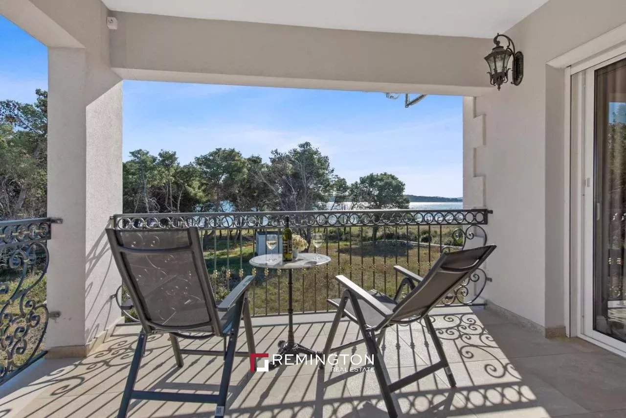 5 Bedroom Villa/Townhouse's Image 11