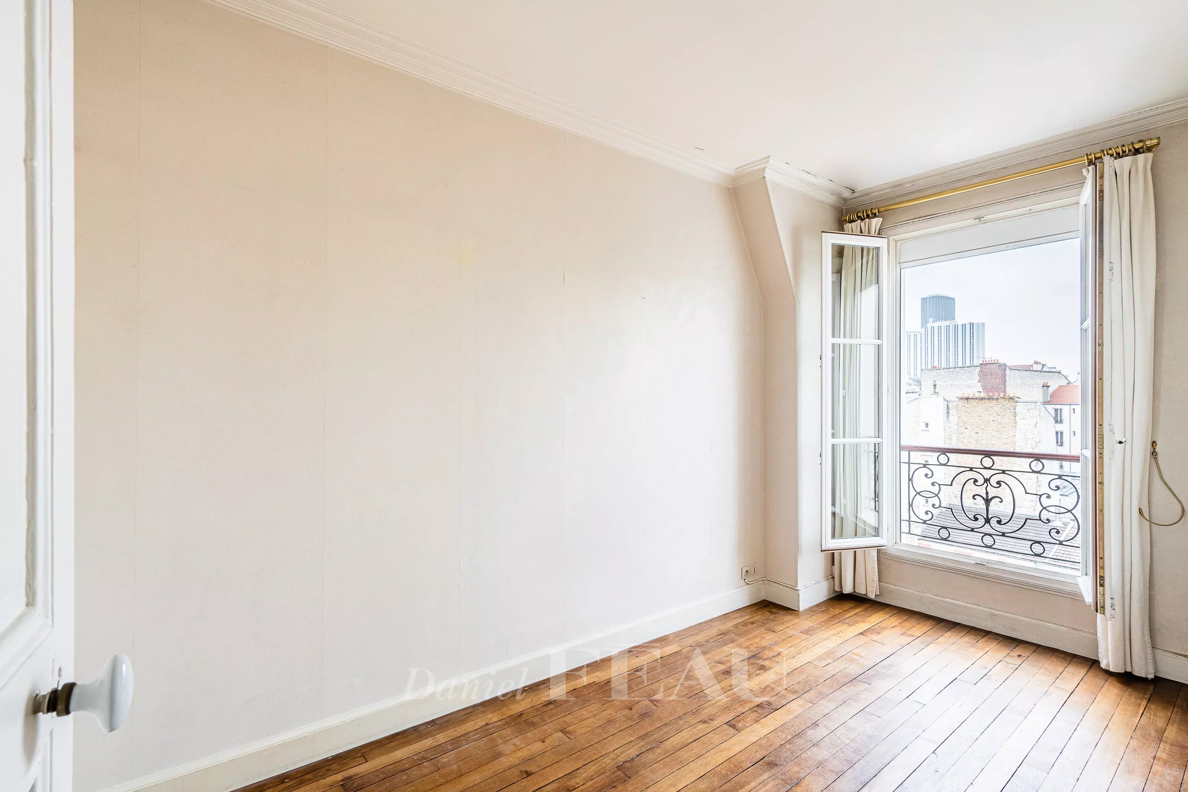 Chambre avec vue dégagée sur cour