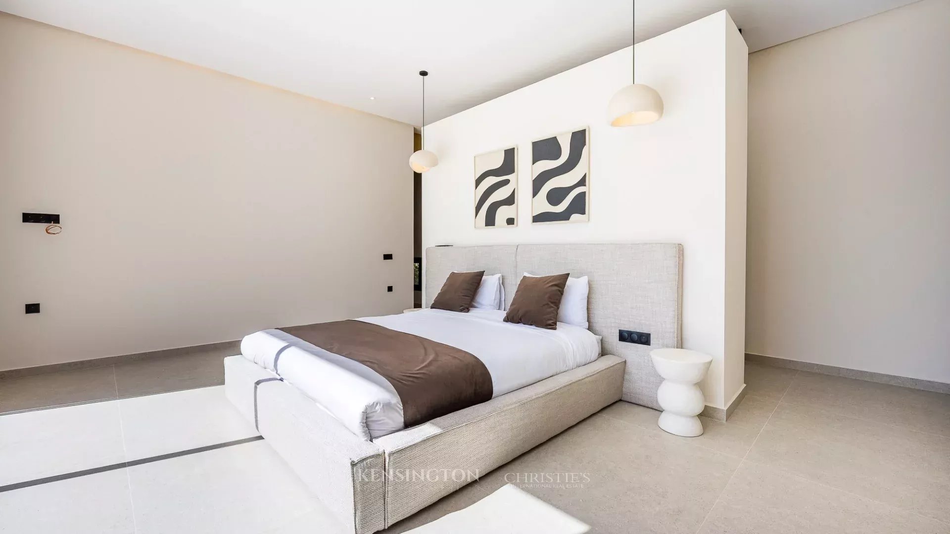 5 Bedroom Villa/Townhouse's Image 17