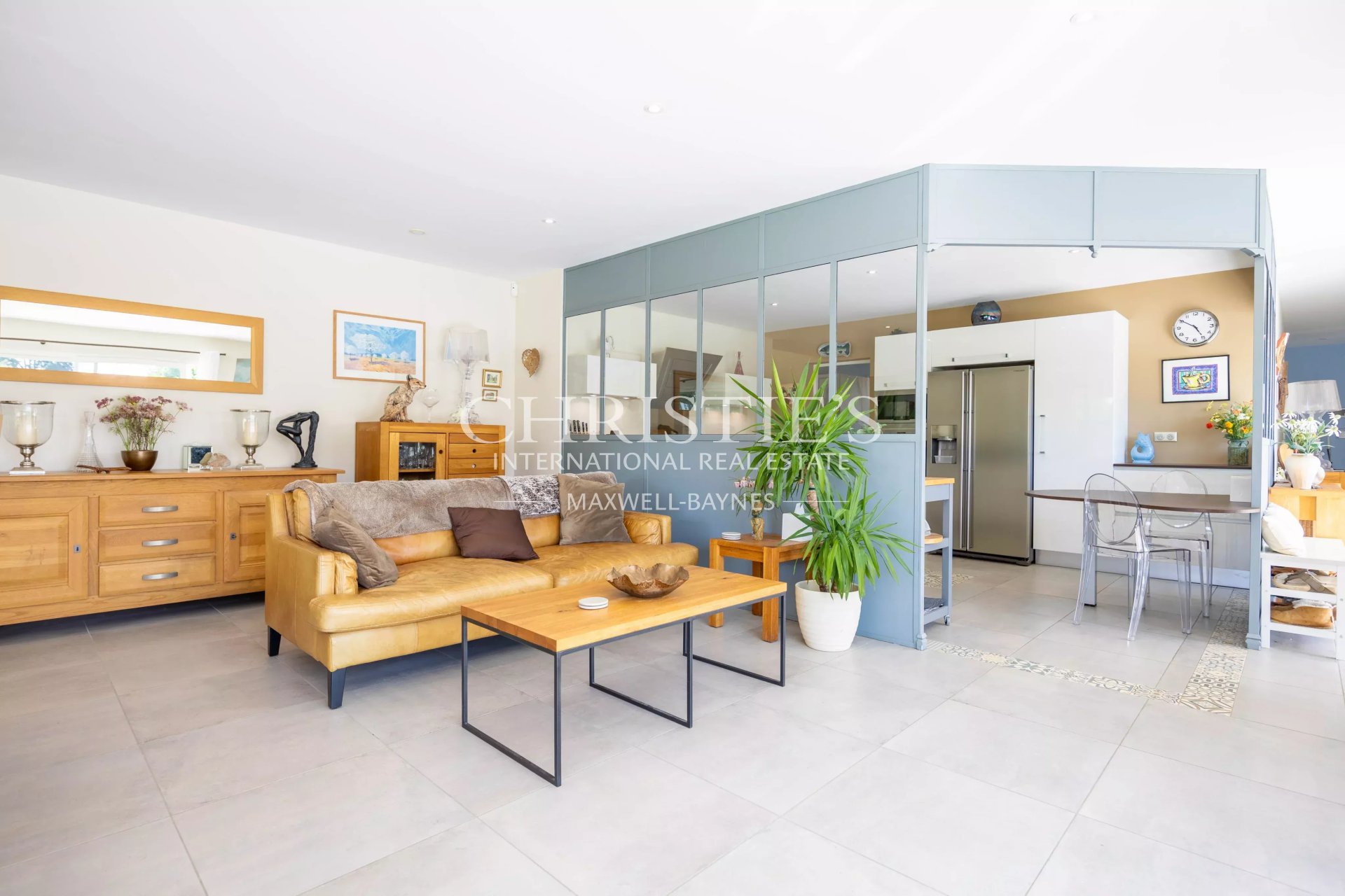4 Bedroom Villa/Townhouse's Image 3