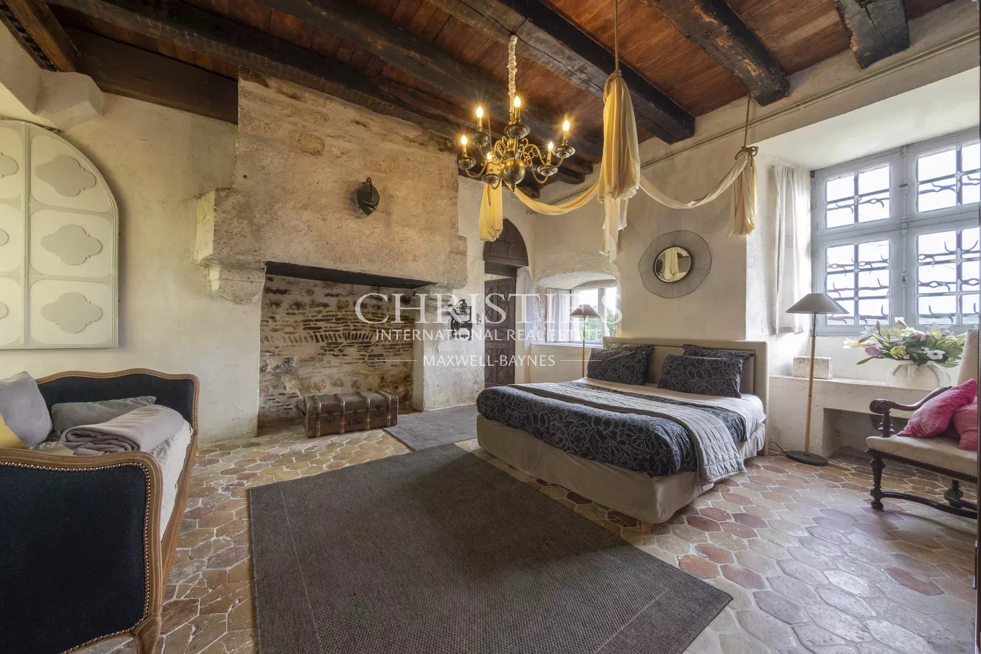 7 Bedroom Chateau's Image 14