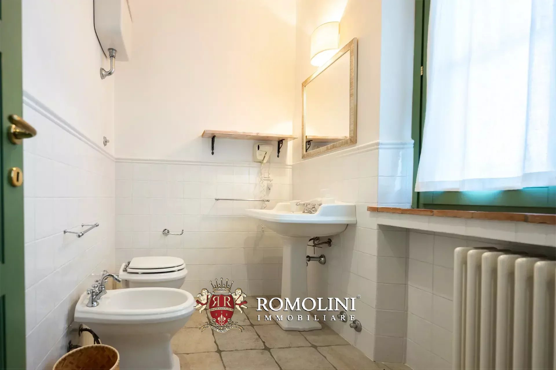 AGRITURISMO CON CENTRO BENESSERE IN VENDITA IN MAREMMA, TOSCANA