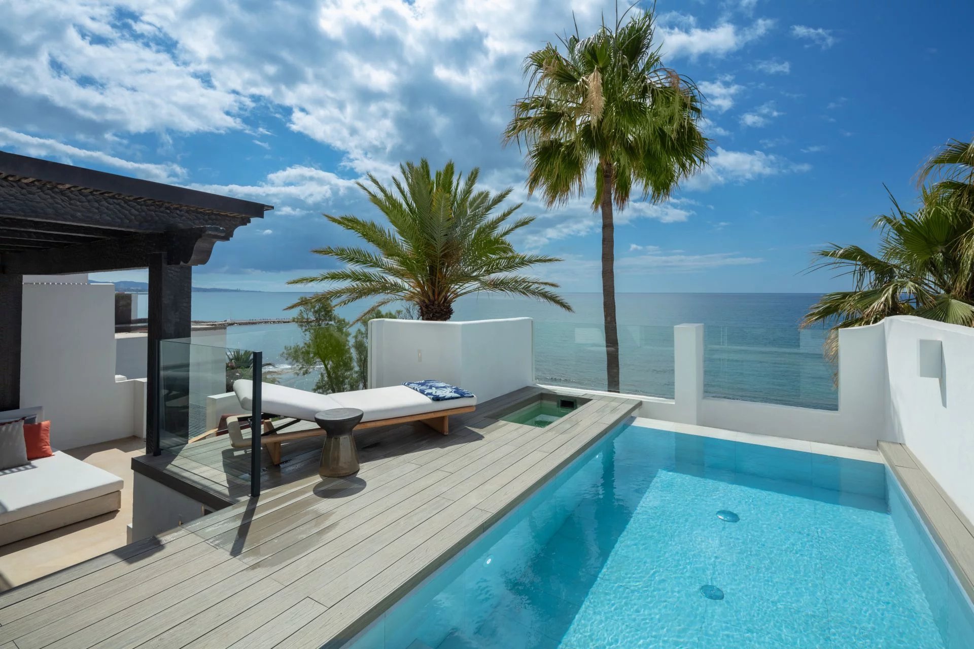 Magnifique penthouse de luxe situé à Marbella