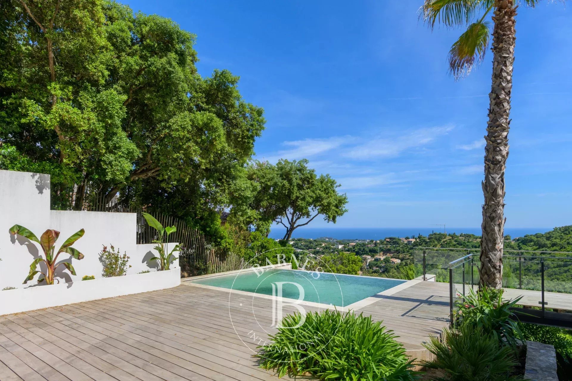 Cavalaire - Villa completely renovated - Beautiful view of the sea and hills