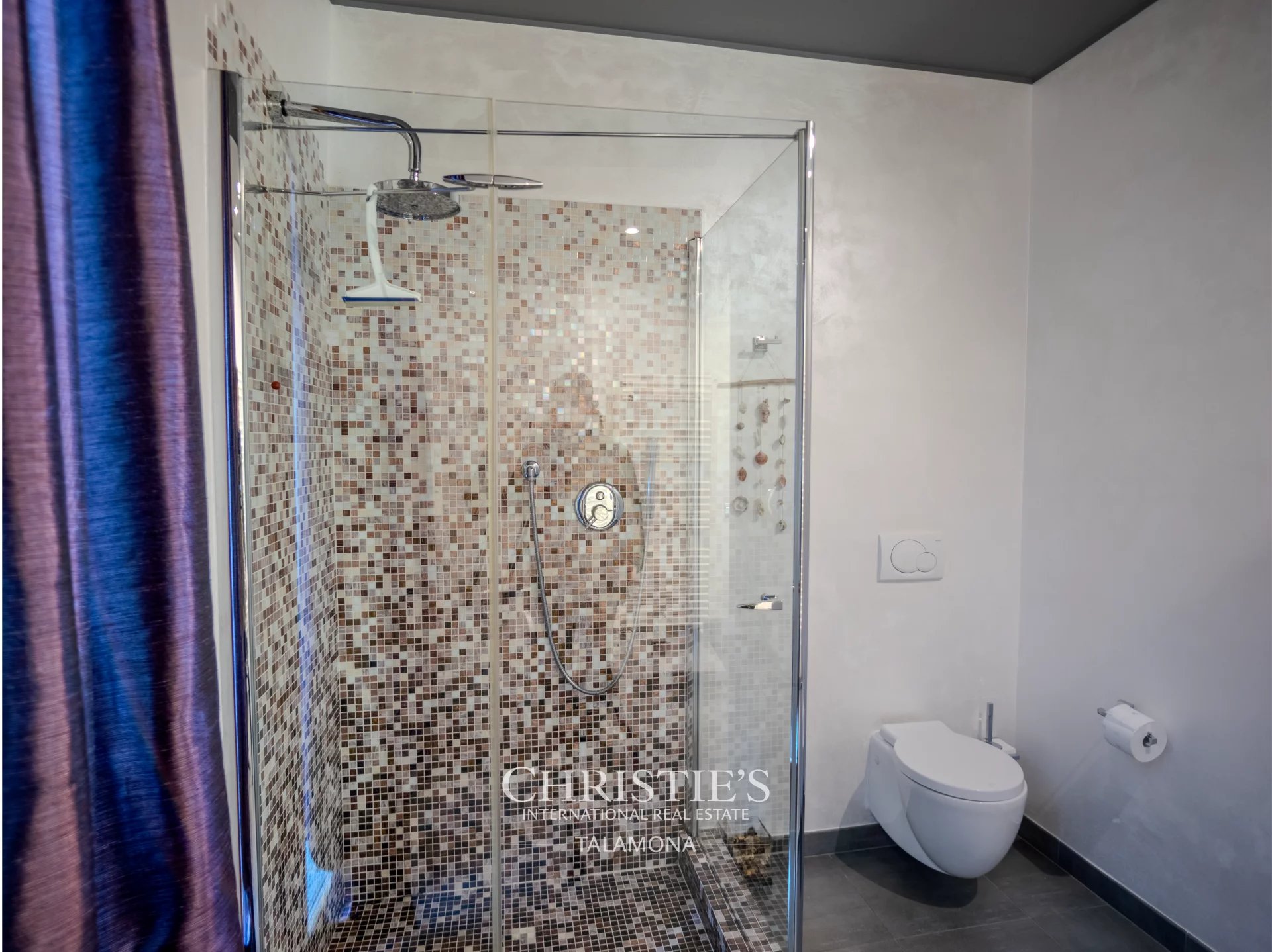 4 Bedroom Villa/Townhouse's Image 14